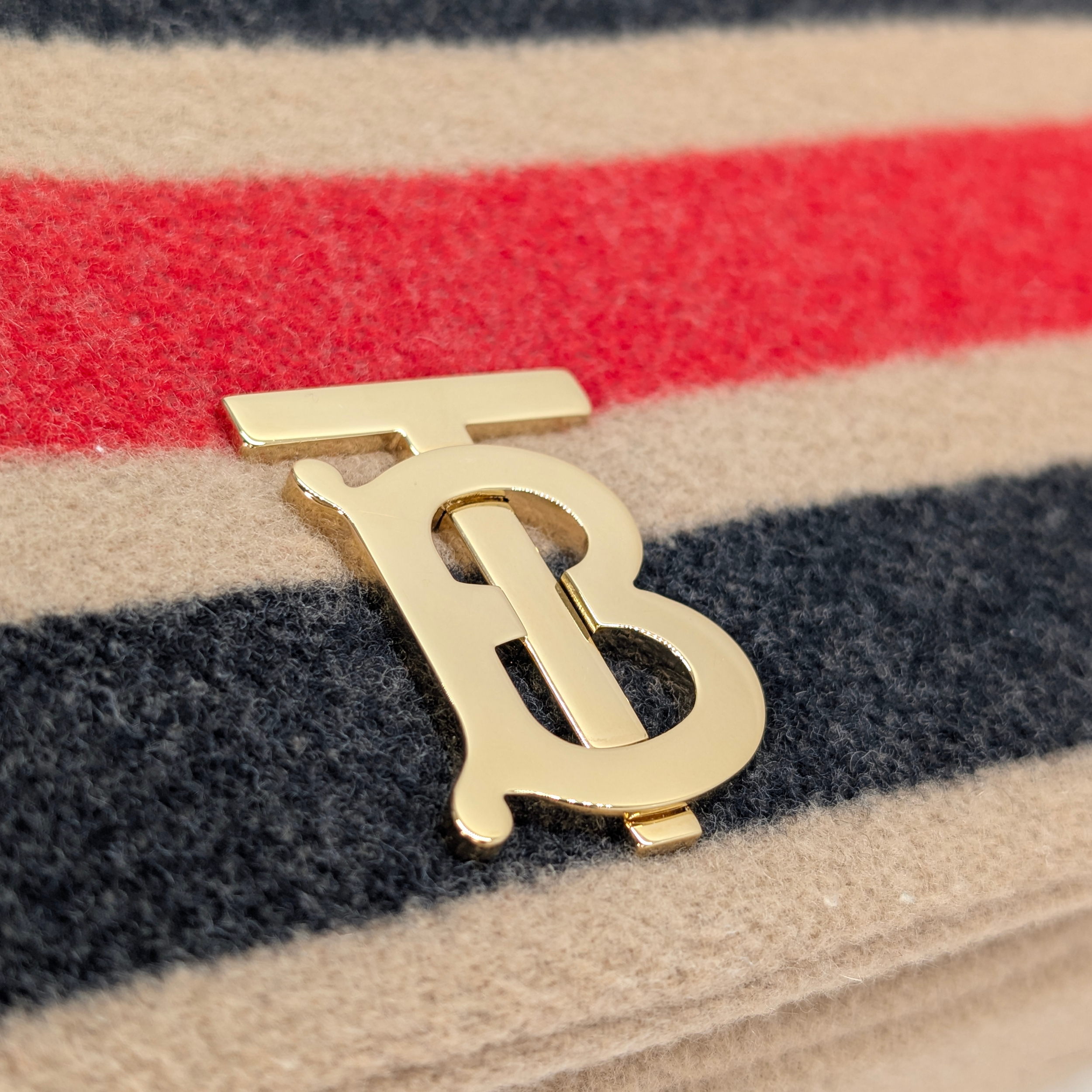 Burberry Small Lola shoulder Bag Wool