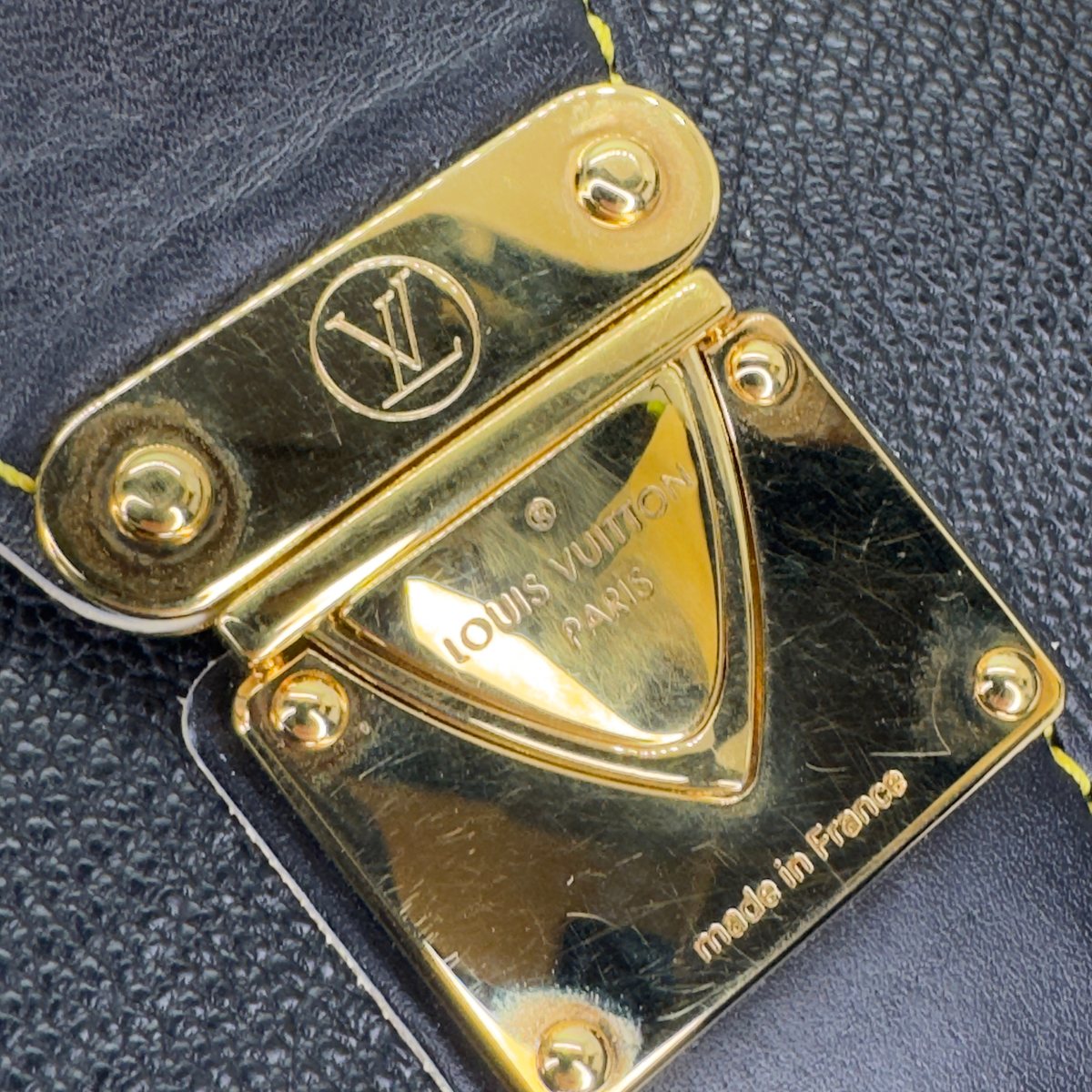 Louis Vuitton L'Epanoui PM Suhali Leather Black