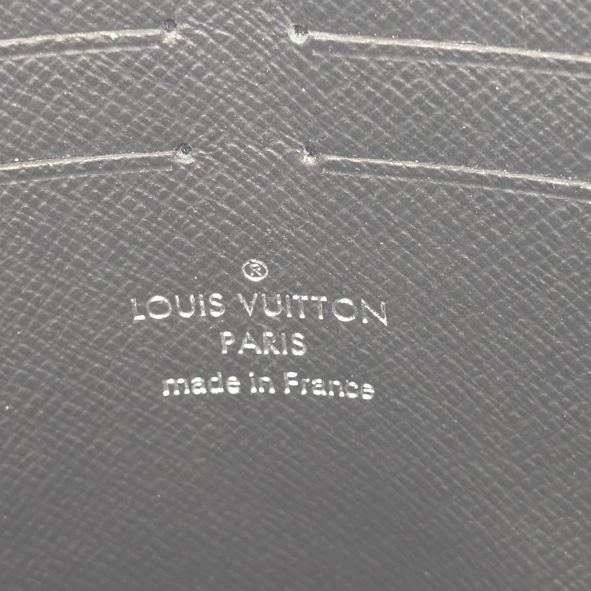 Louis Vuitton Pochette Voyage MM Clutch