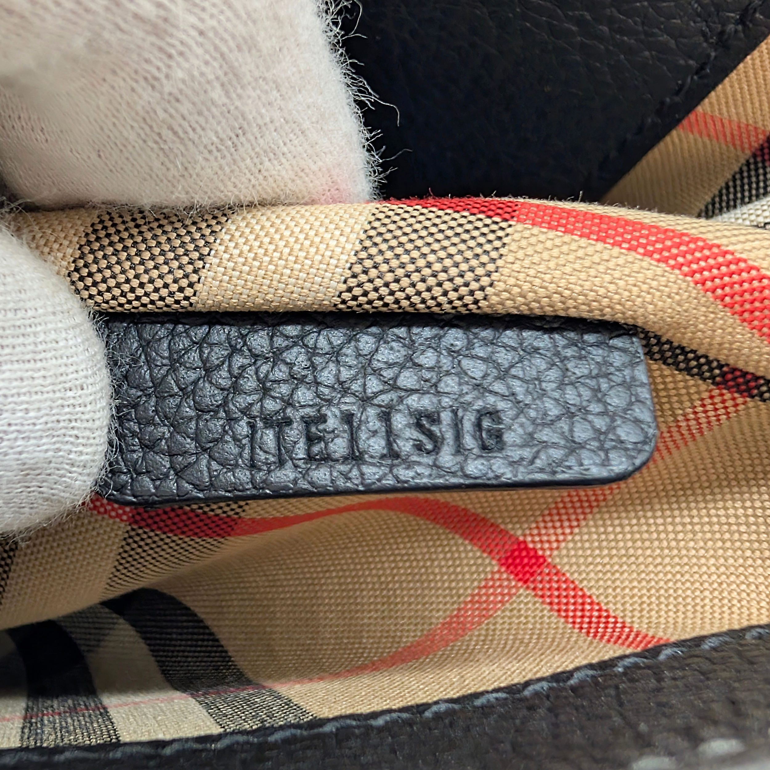 Burberry Note Medium Crossbody Bag Black