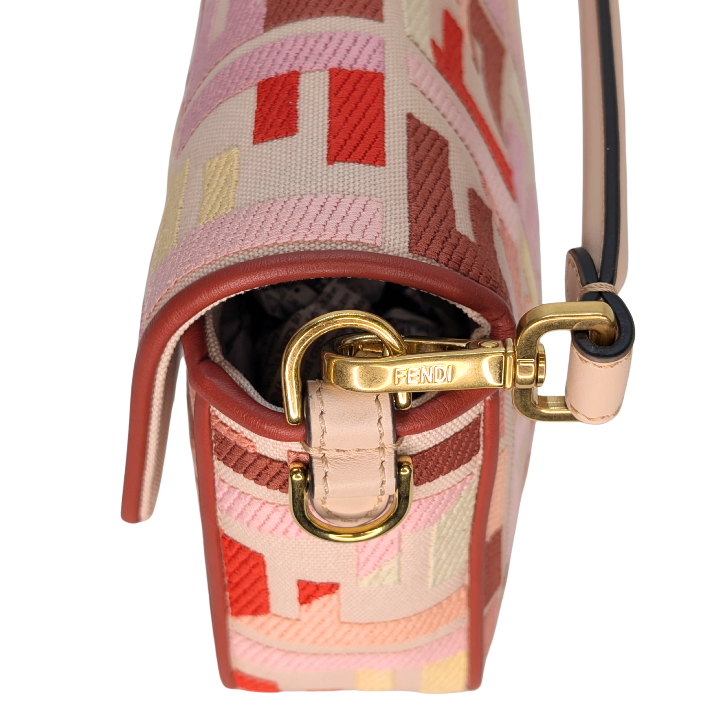 Fendi Baguette Canvas Vitello Medium FF Embroidered Rosa Quarzo Bag Multicolour