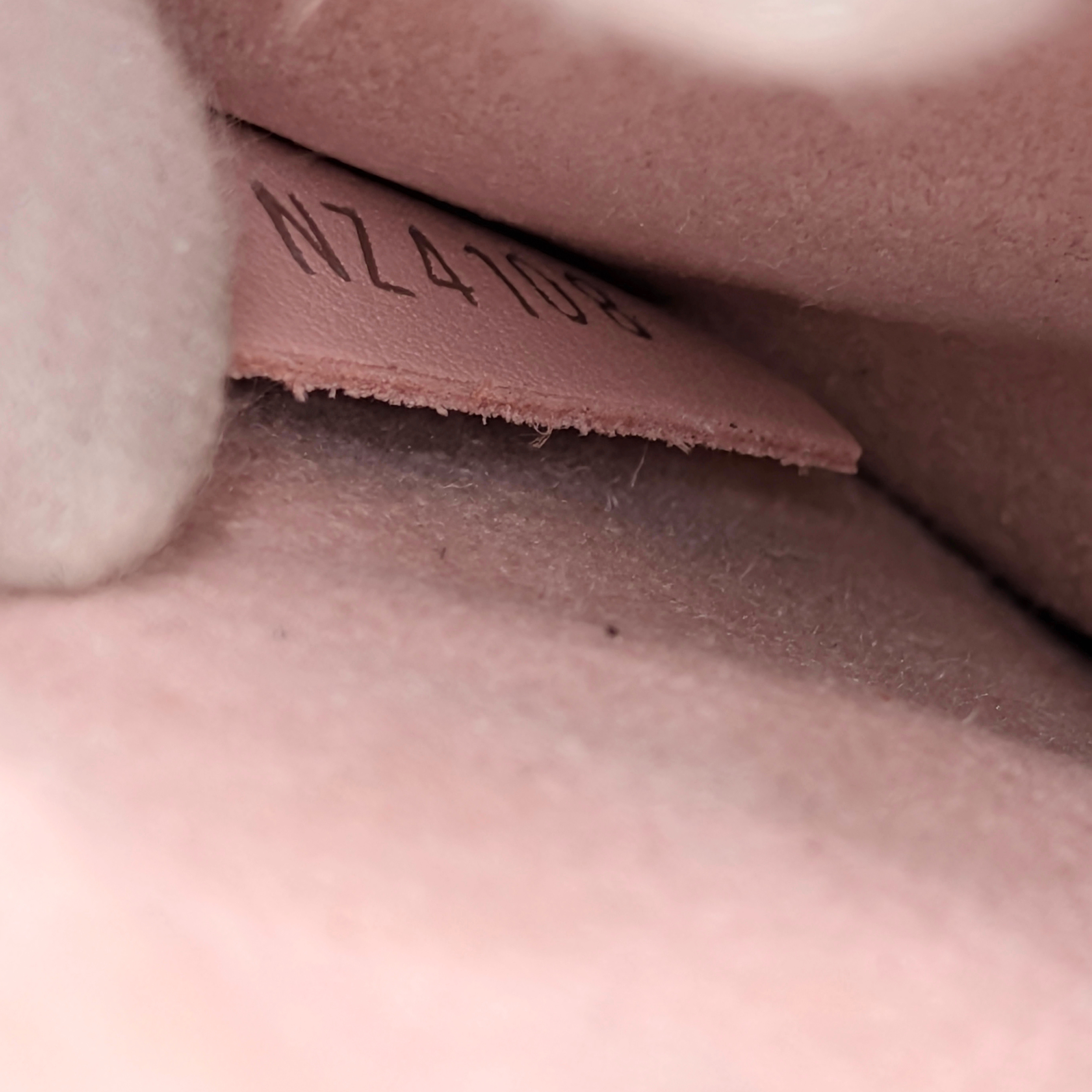 Louis Vuitton New Wave PM Chain Bag Pink