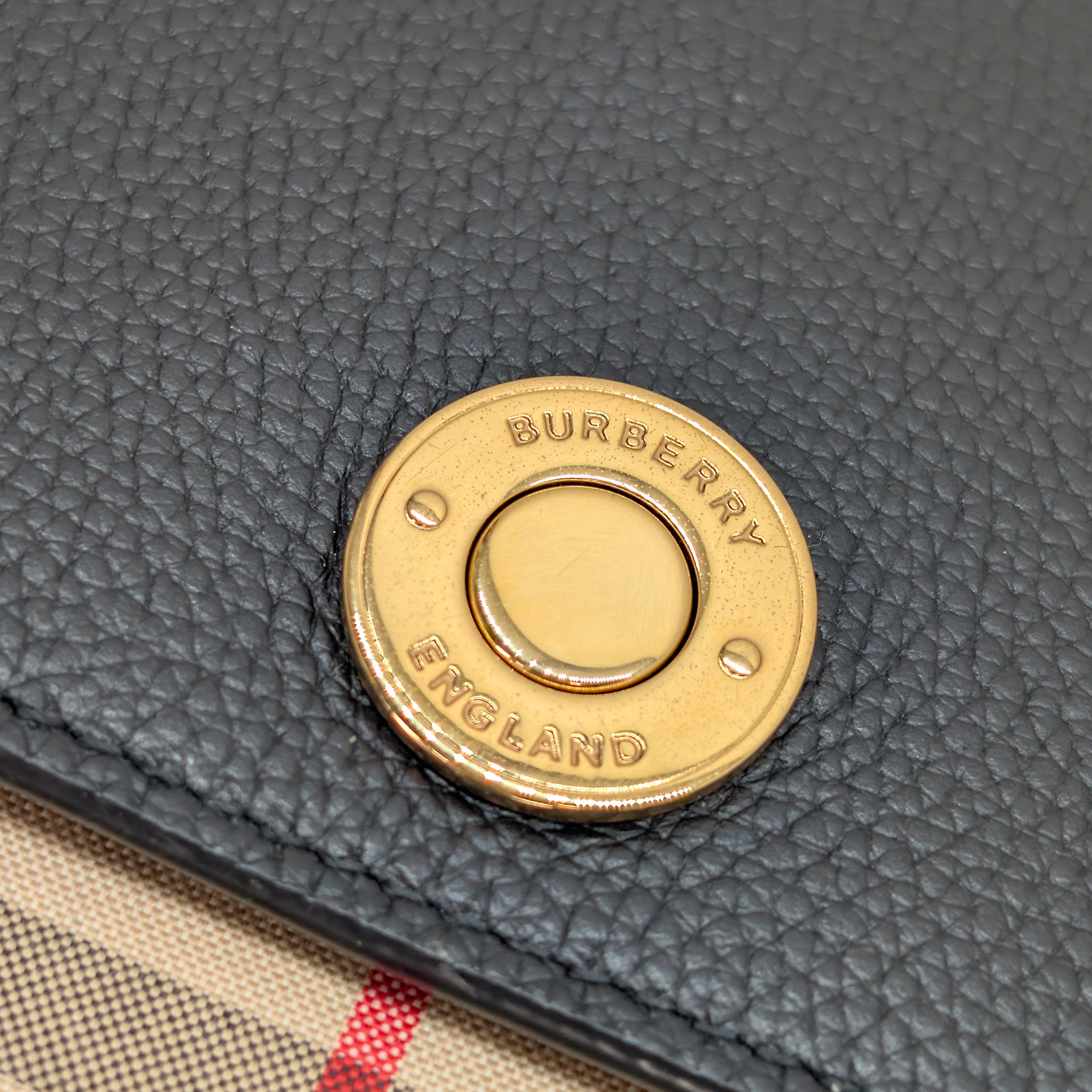 Burberry Note Medium Crossbody Bag Black