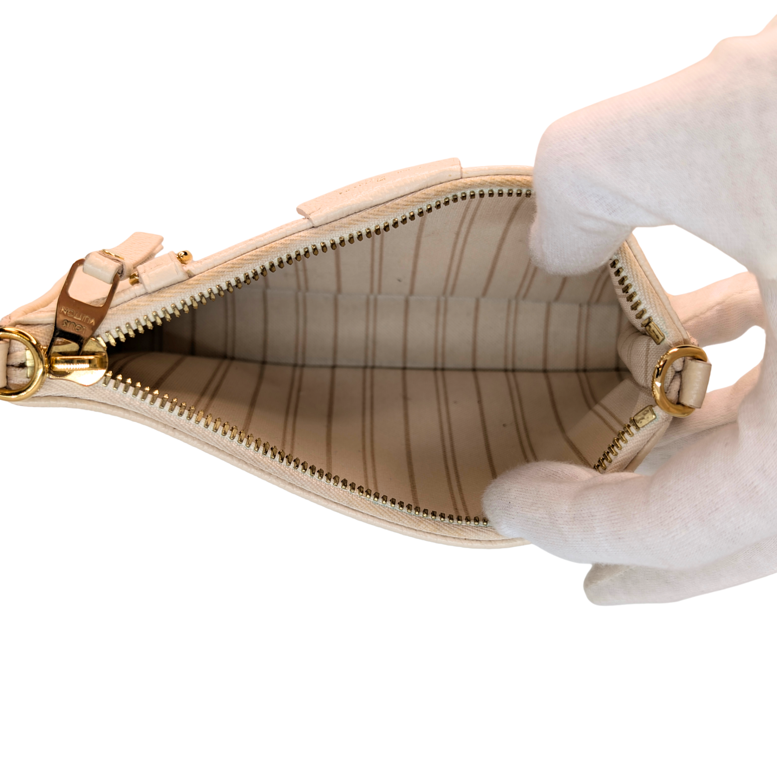 Louis Vuitton Easy Pouch On Strap Empreinte Leather White