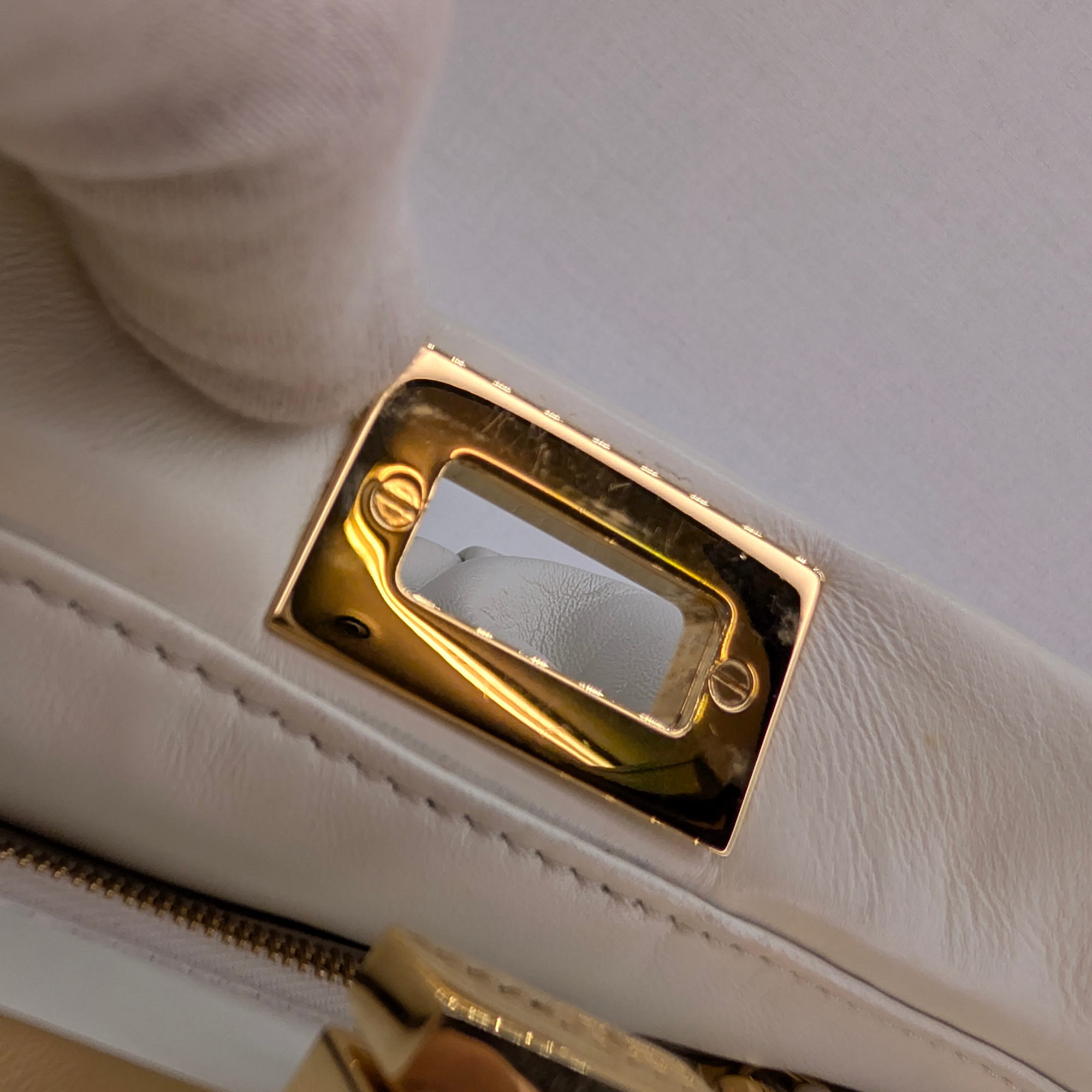 Fendi Peekaboo Click Handbag White