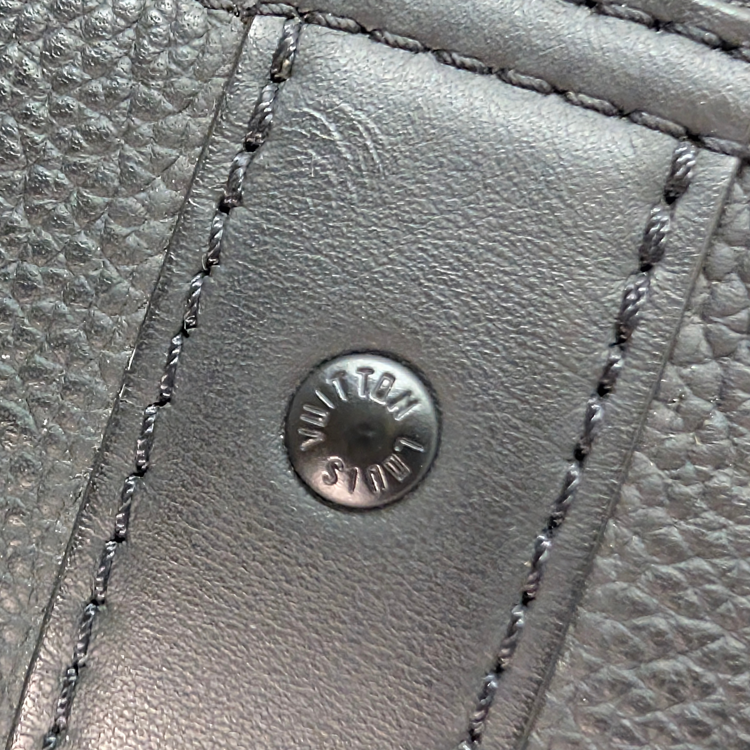 Louis Vuitton Aerogram City Keepall Grained Leather Black