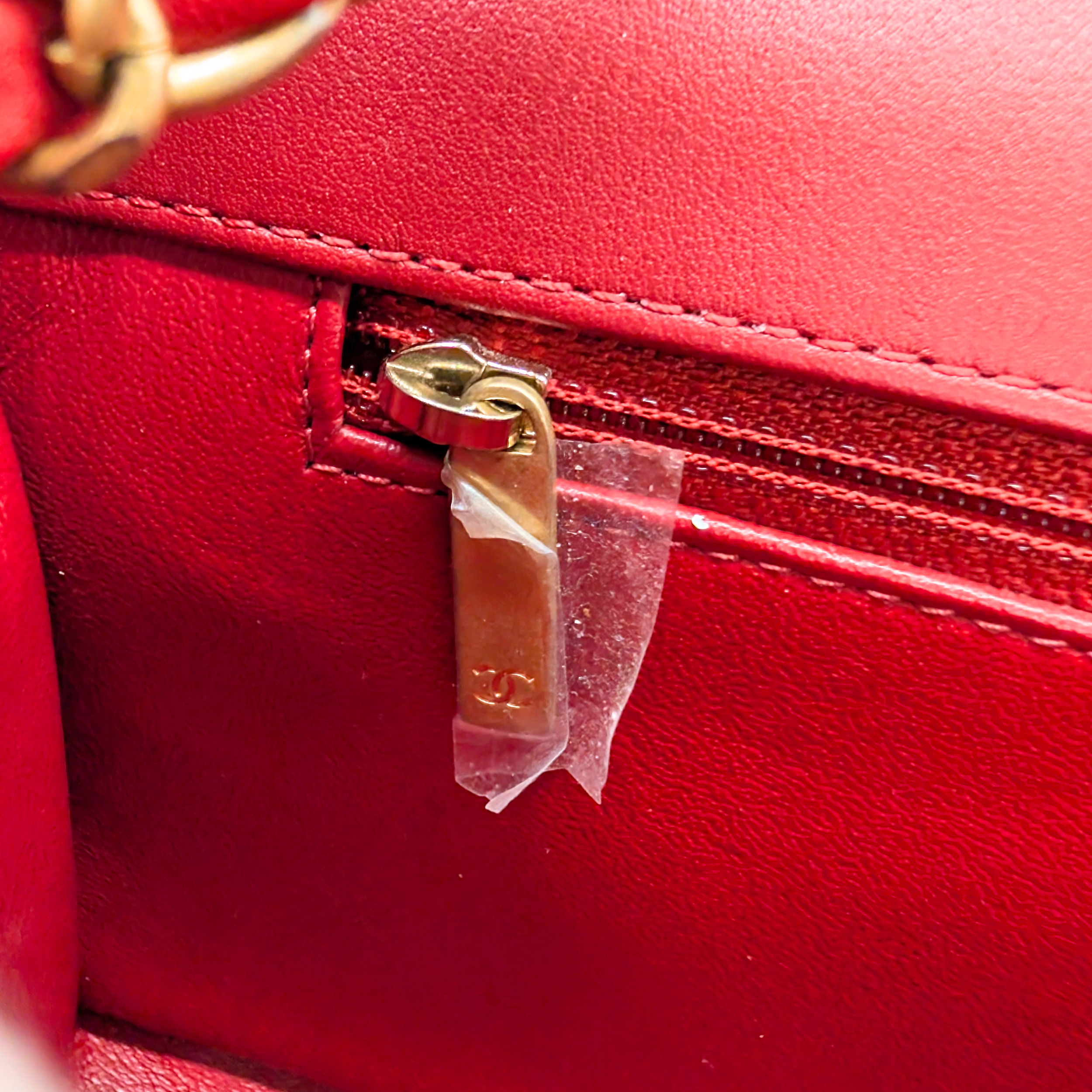 Chanel Medium CC Quilted Caviar Filigree Flap Bag Red