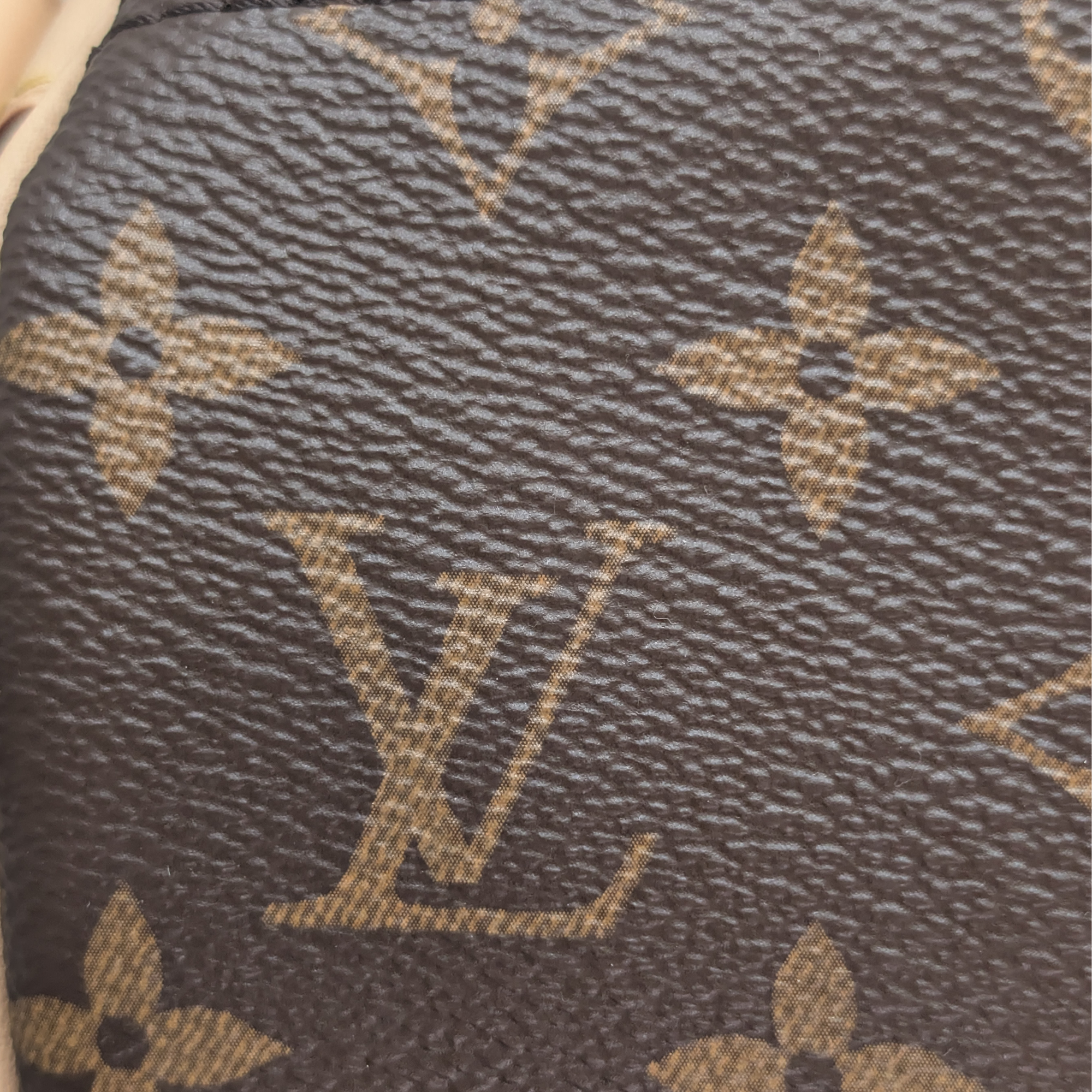 Louis Vuitton 45 Keepall Bandouliére Bag
