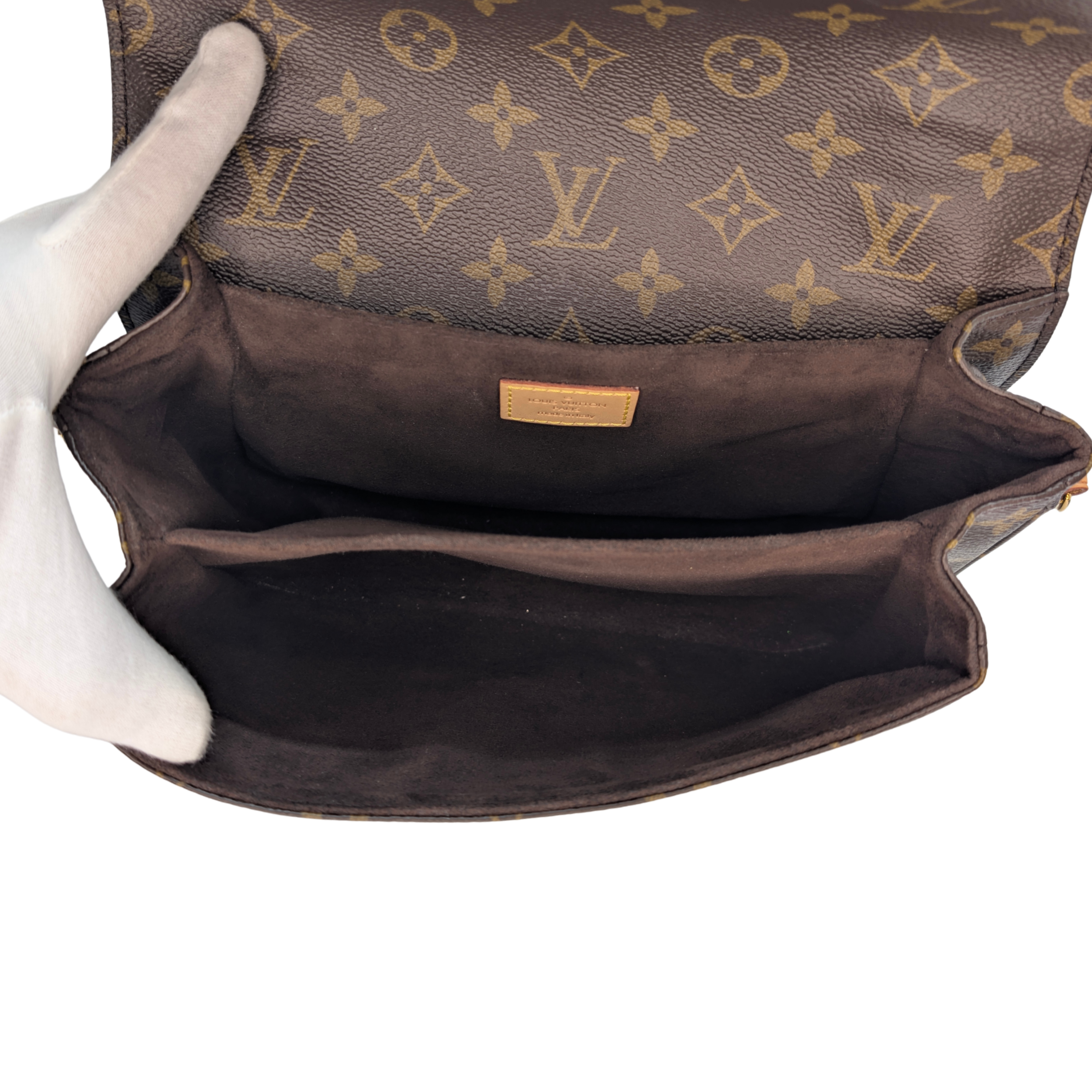 Louis Vuitton Pochette Metis Monogram Crossbody Bag