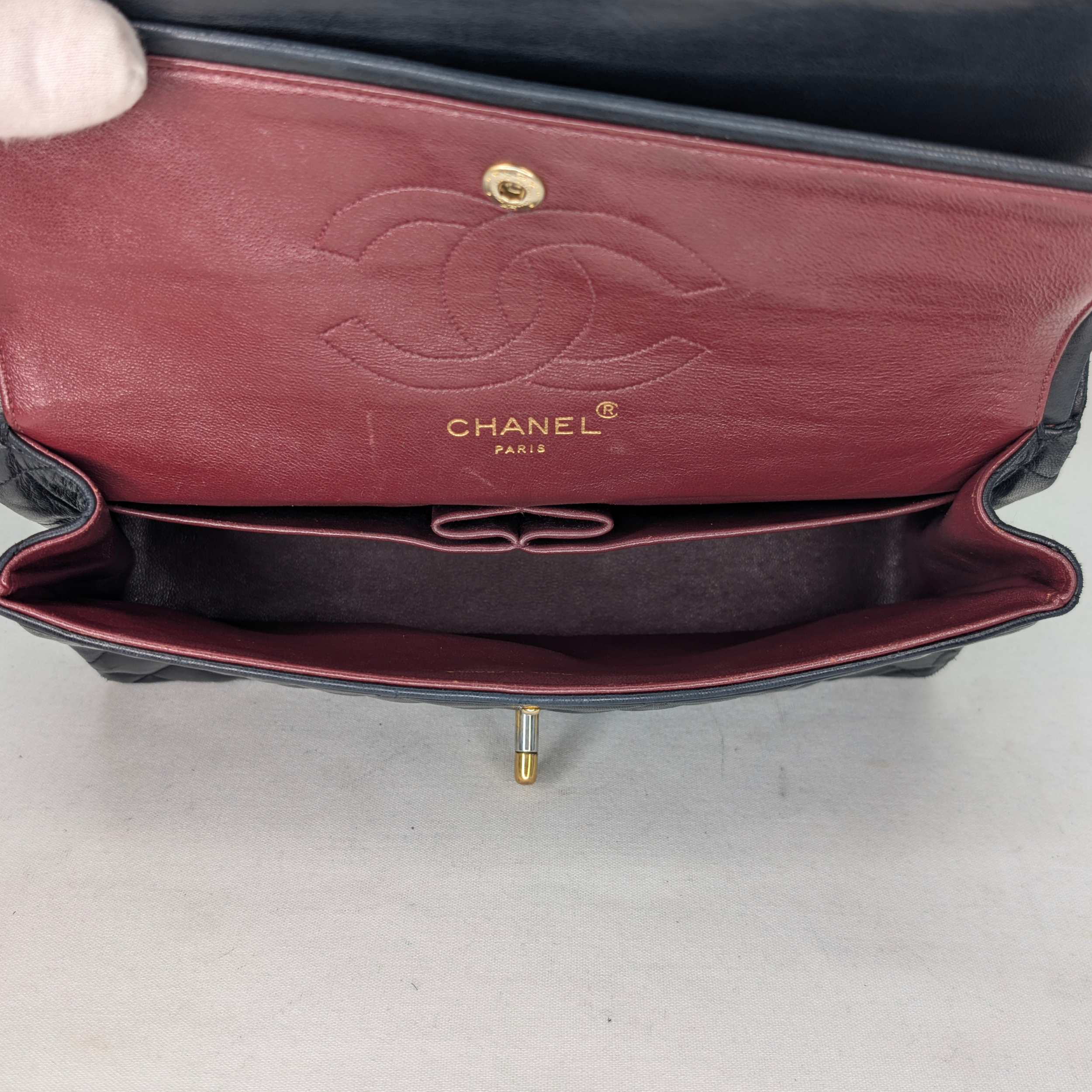 Chanel Vintage Classic Double Flap Medium Bag Black