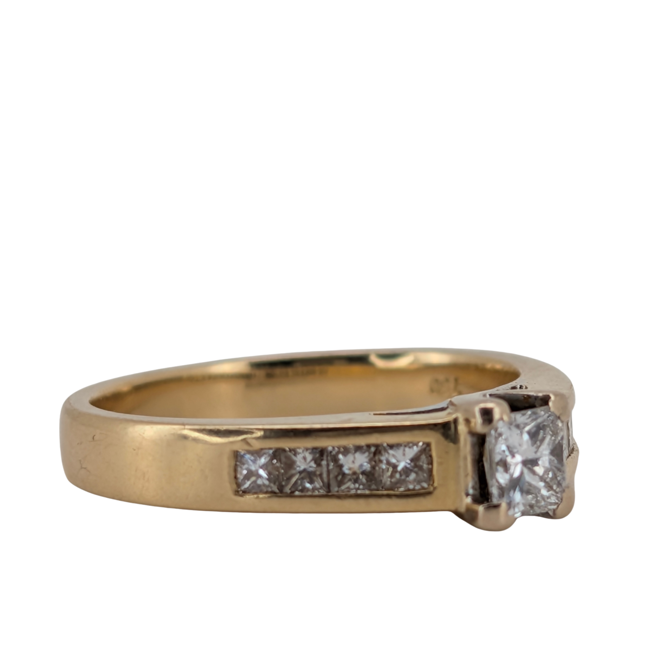0.30ct Centre with 0.46ct TDW Princess Cut Diamond Ring On 18k Gold