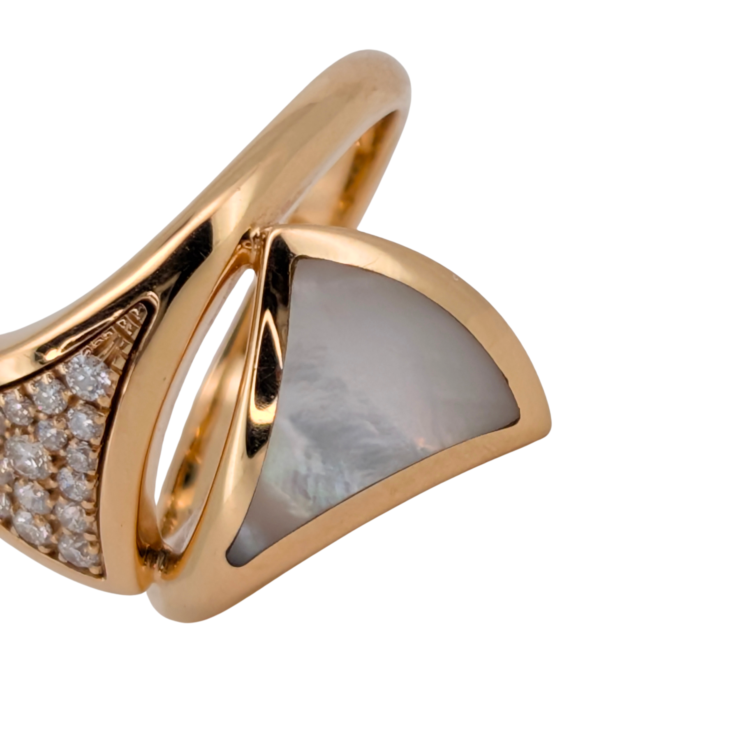 Bvlgari Divas’ Dream Large Model Ring 18K Rose Gold with Diamonds & Mother of Pearl