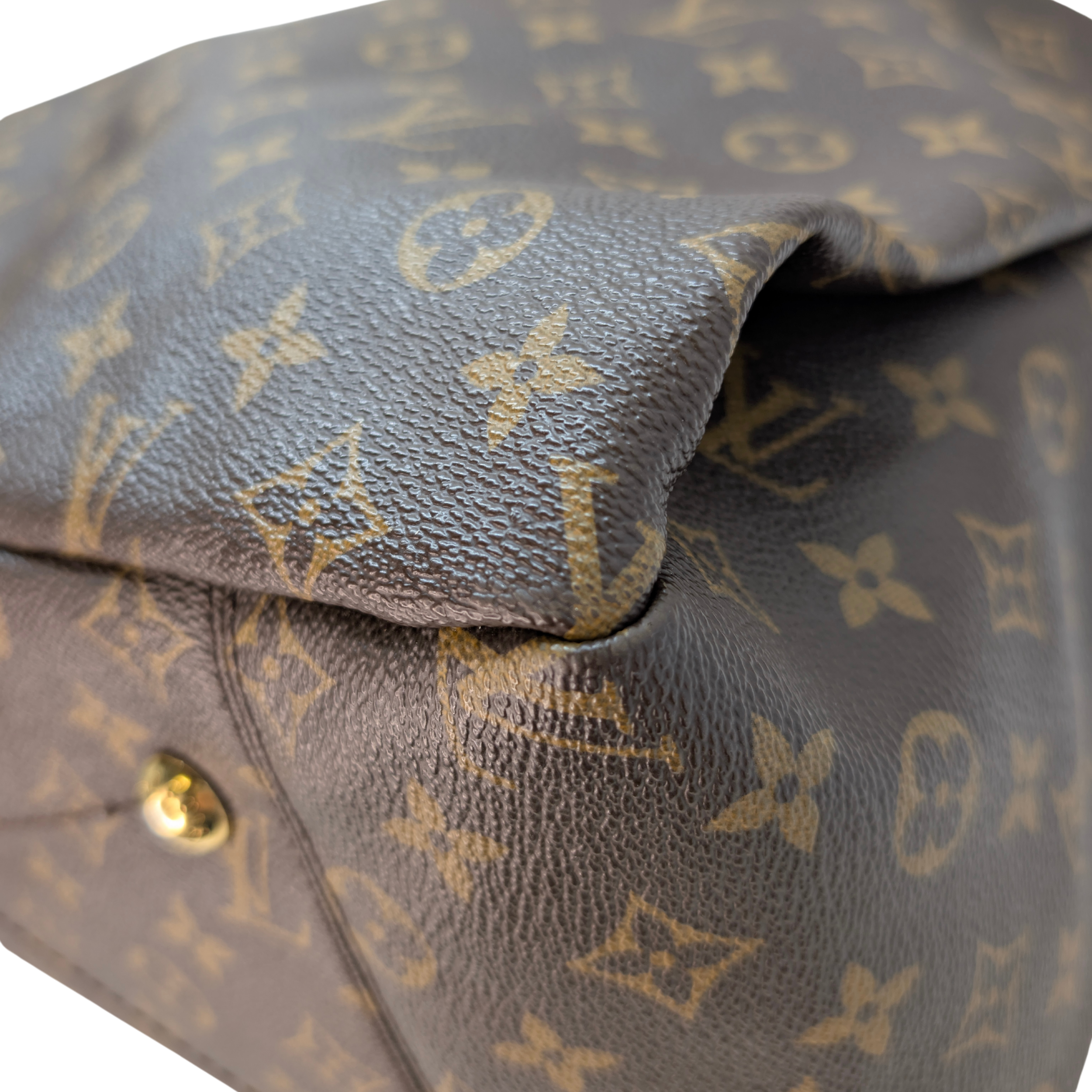 Louis Vuitton Artsy GM Monogram Shoulder Bag