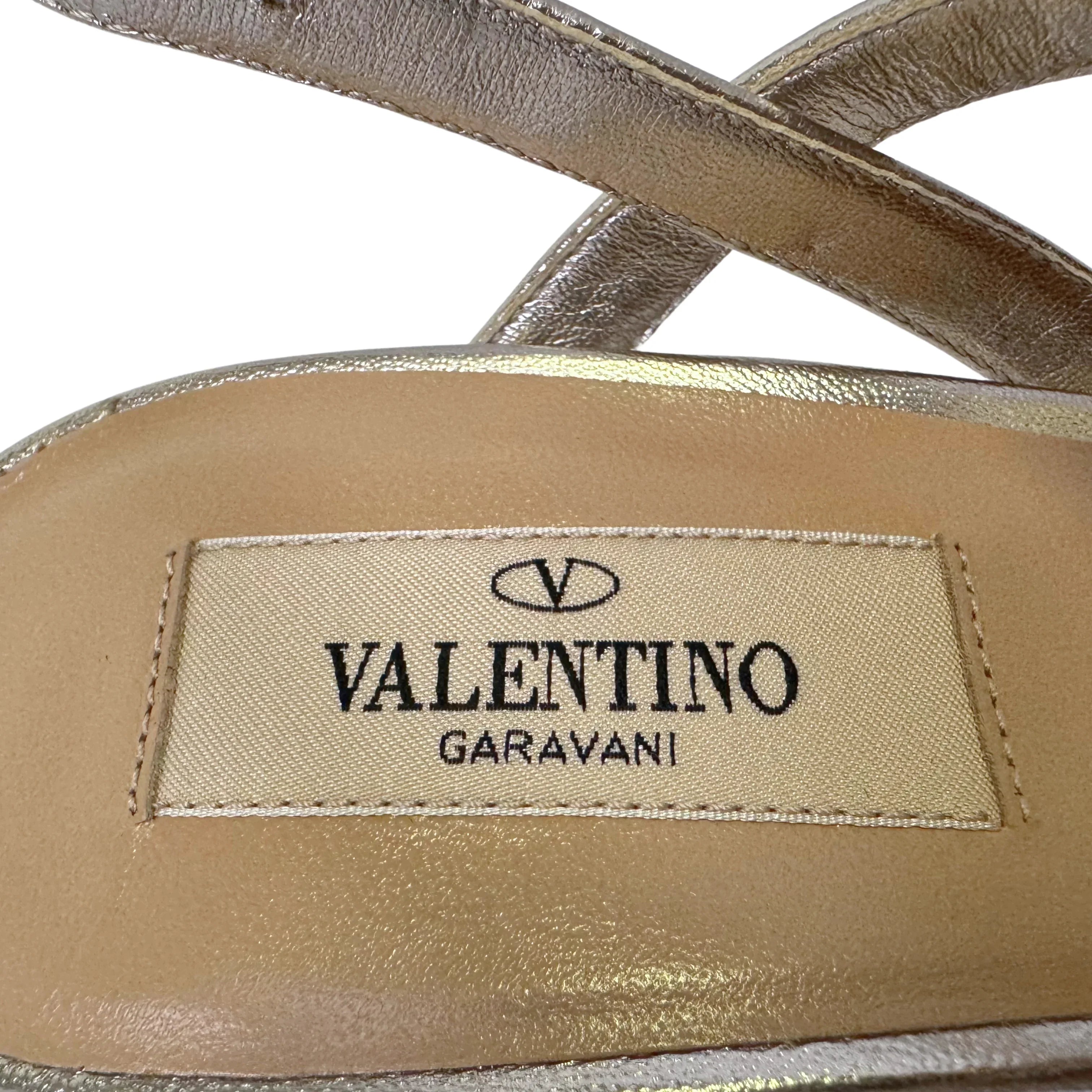Valentino Metallic Nappa Rockstud T-Strap Slingback Sandals Heels, 39 - Lost Designer