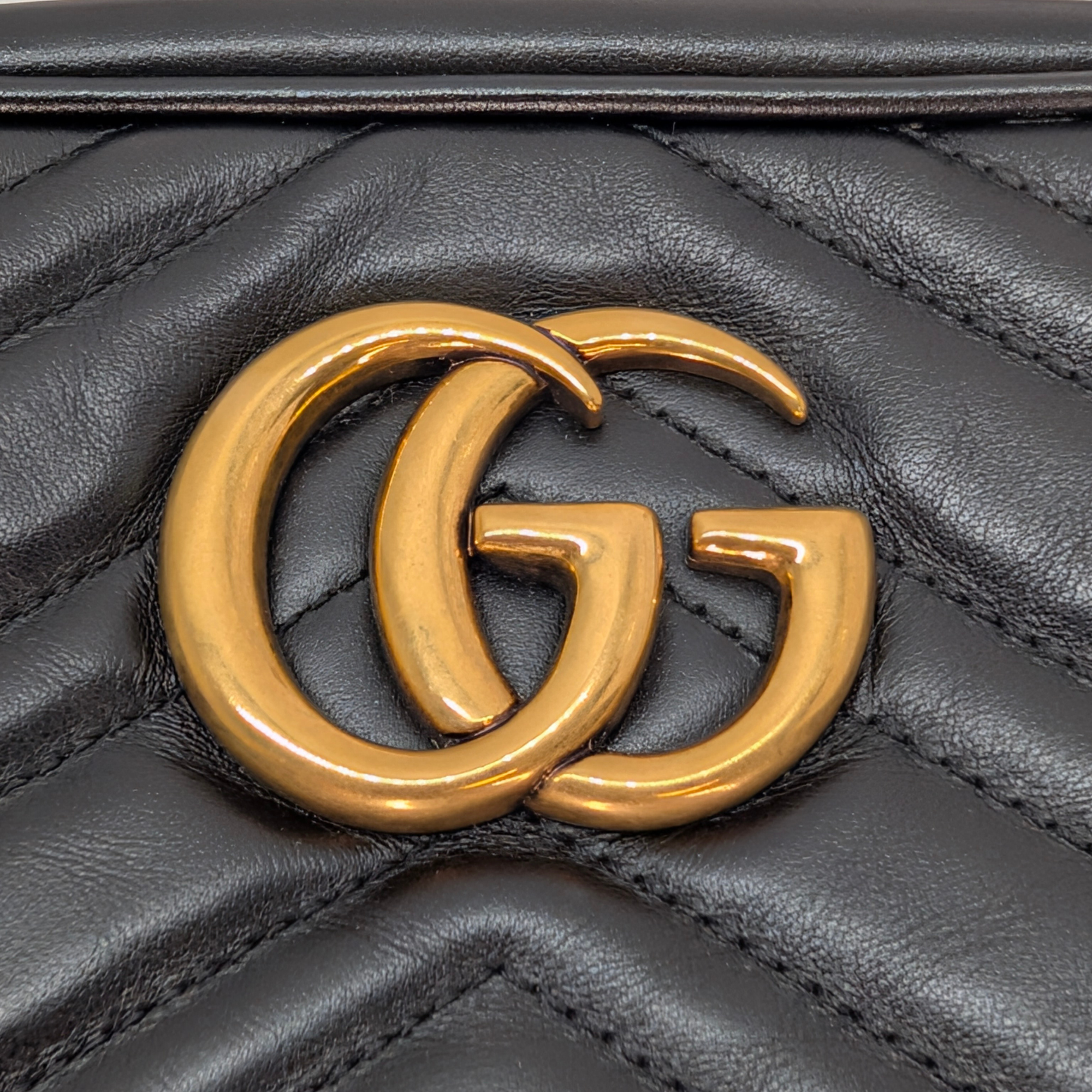Gucci GG Marmont Small Shoulder Bag Black
