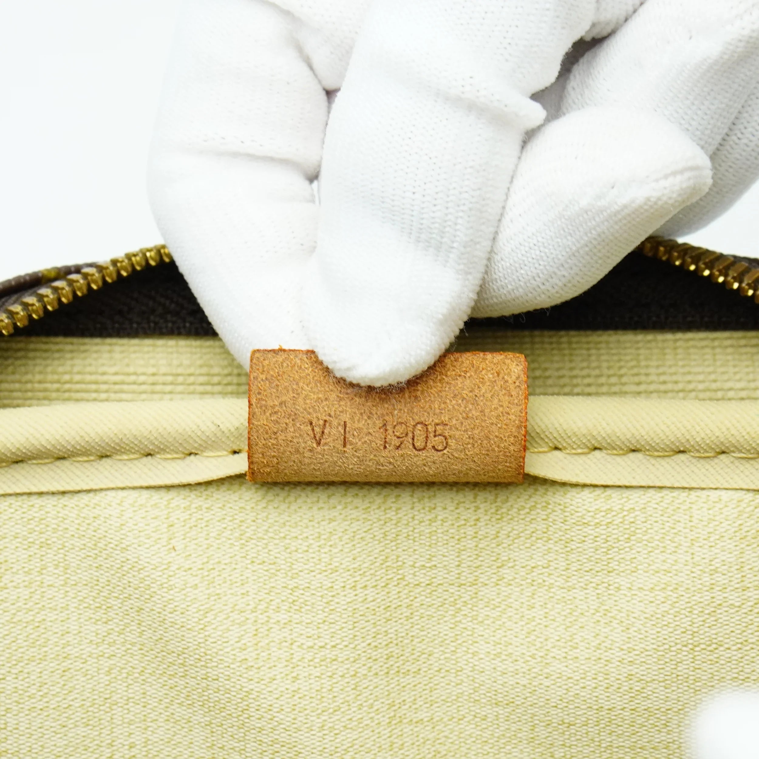 Louis Vuitton Deauville Monogram Canvas Handbag - Lost Designer