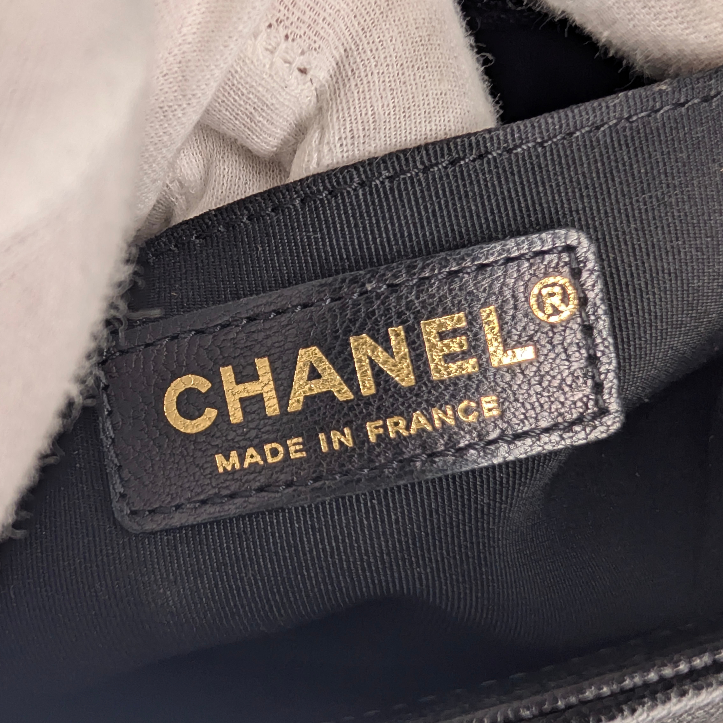 Chanel Old Medium Boy Bag Chevron Caviar Black GHW