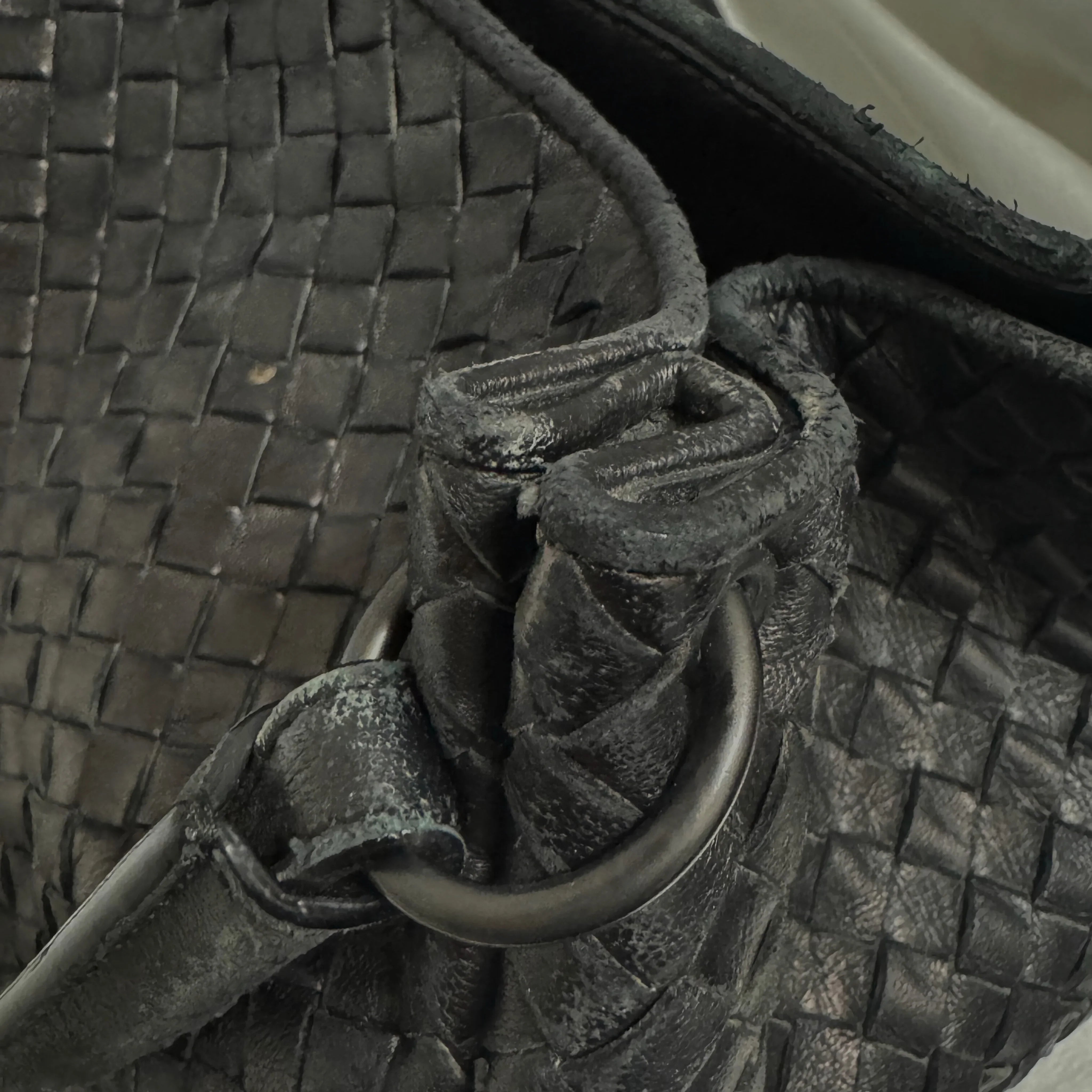 Bottega Veneta intrecciato Bag Black - Lost Designer