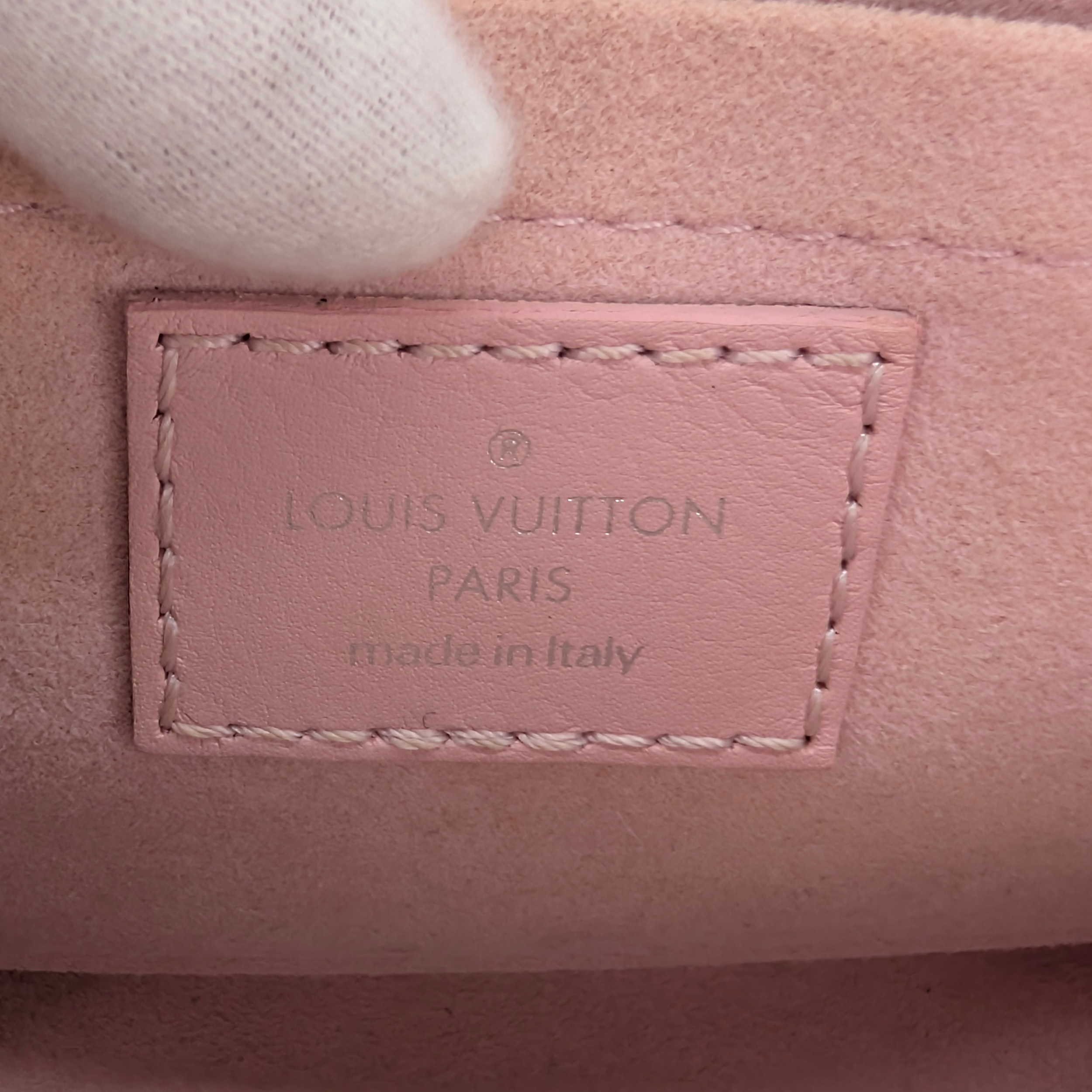 Louis Vuitton New Wave PM Chain Bag Pink