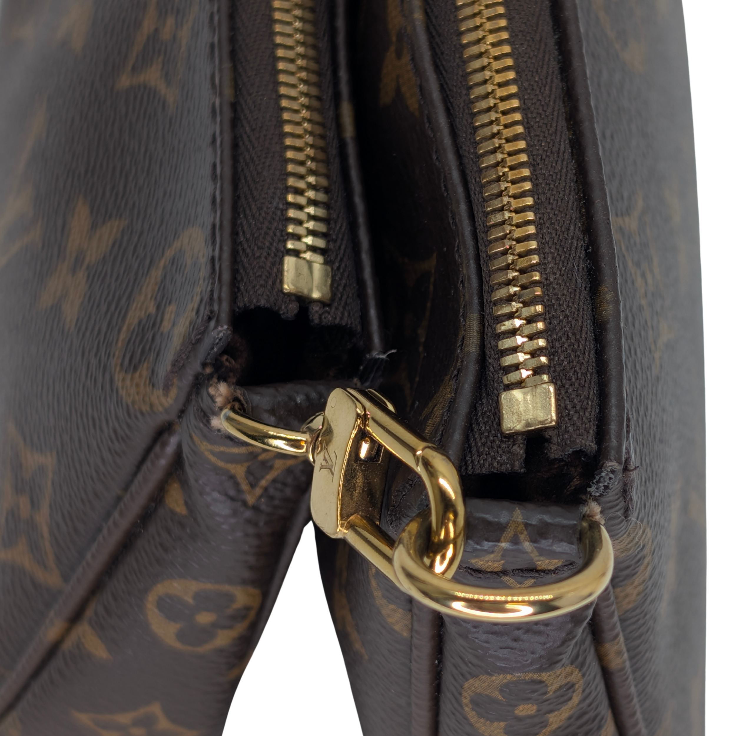 Louis Vuitton Multi Pochette Accessoires Monogram Bag