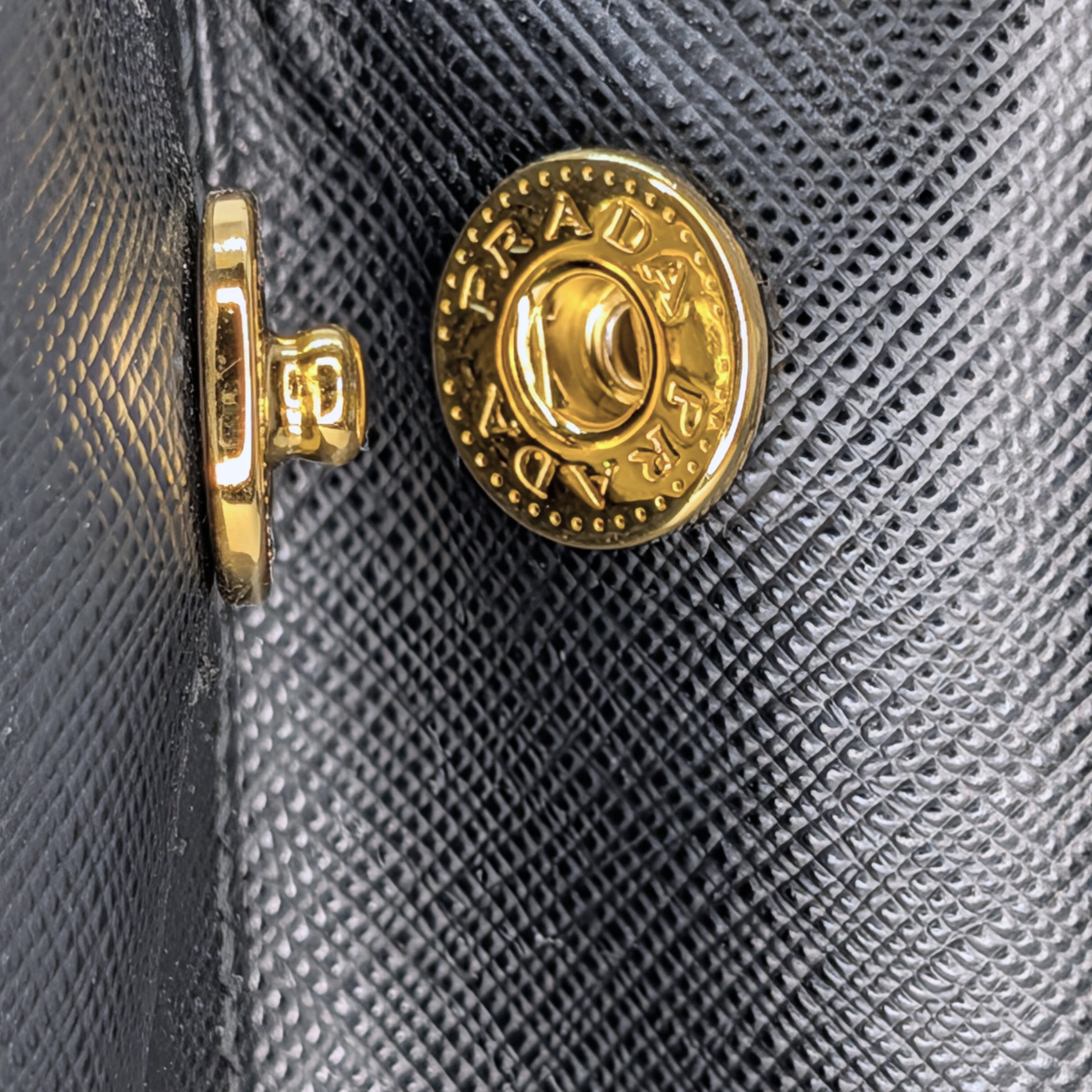 Prada Galleria Medium Saffiano Leather Black