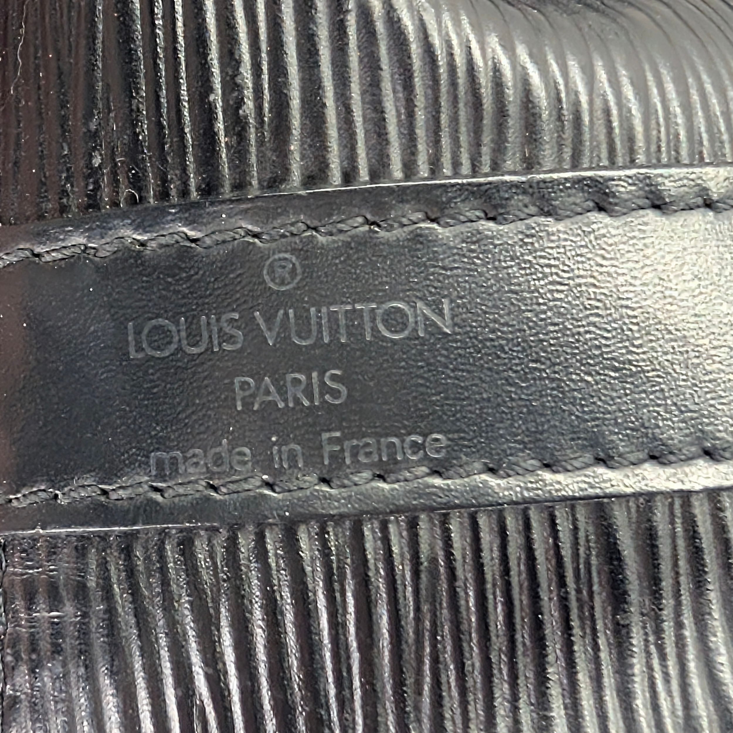 Louis Vuitton Epi Noé Shoulder Bag Black