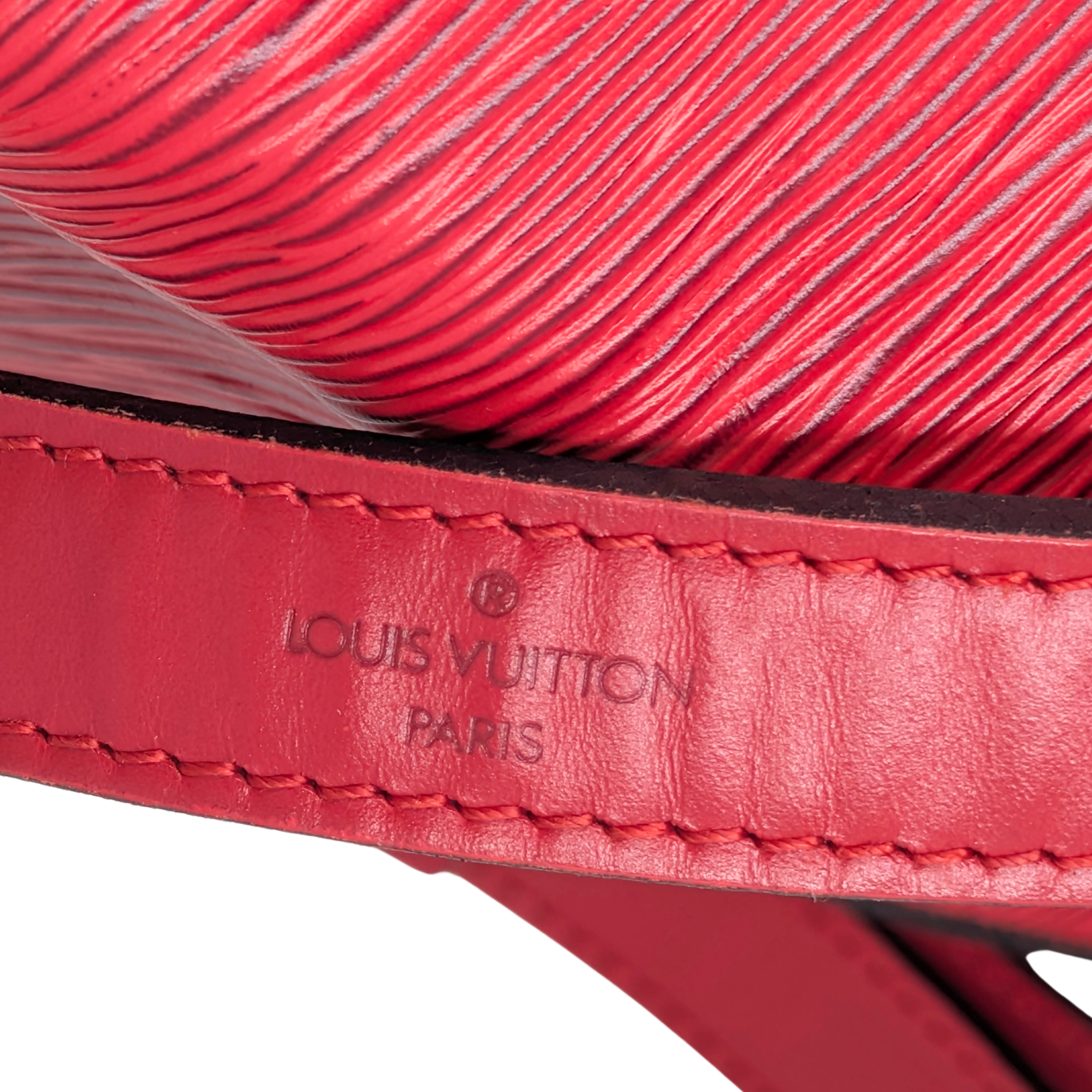 Louis Vuitton Epi Noe GM Bucket Bag Red