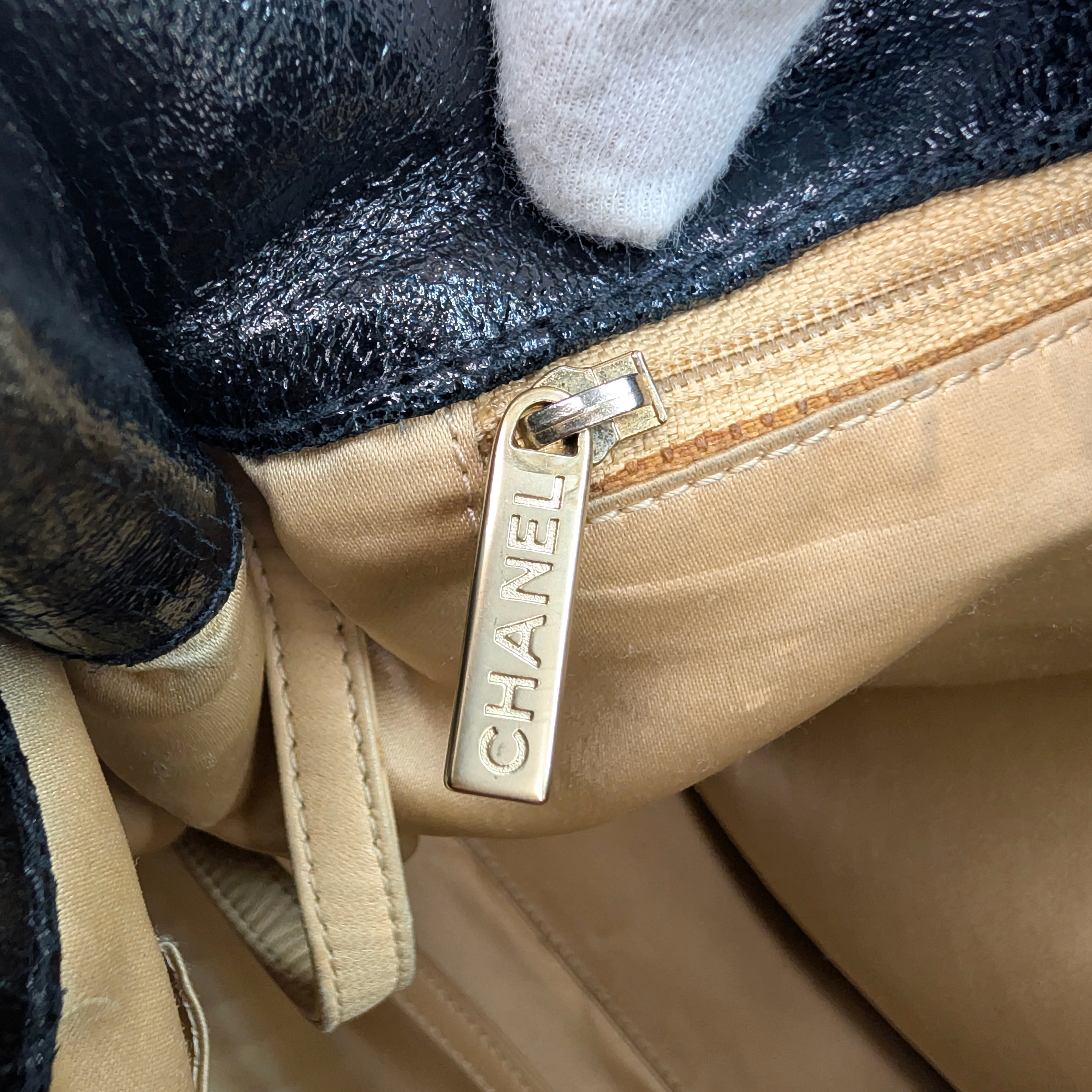 Chanel Rodeo Drive Hobo Tote Bag Black