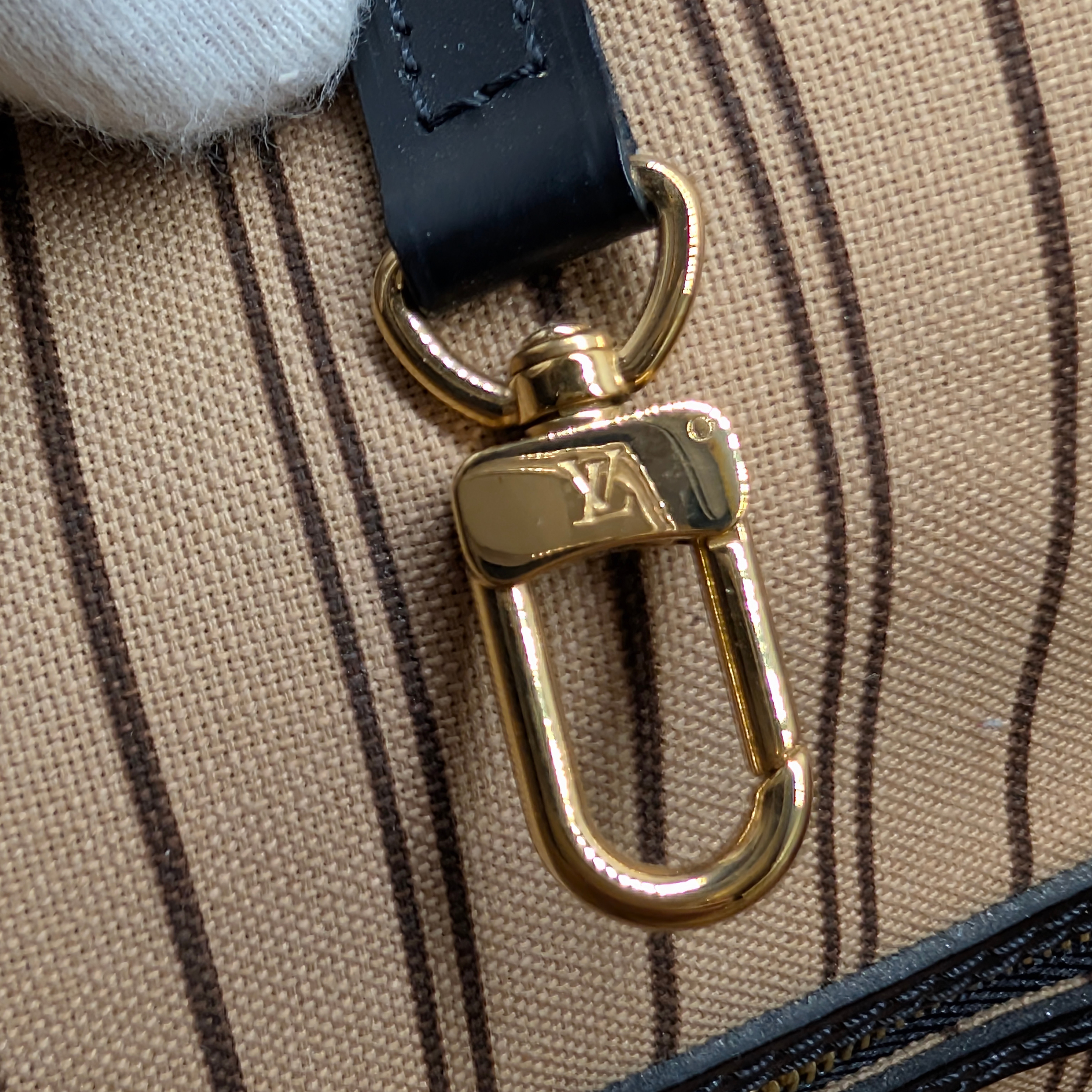 Louis Vuitton x LOL League of Legends Neverfull MM Limited Edition Bag