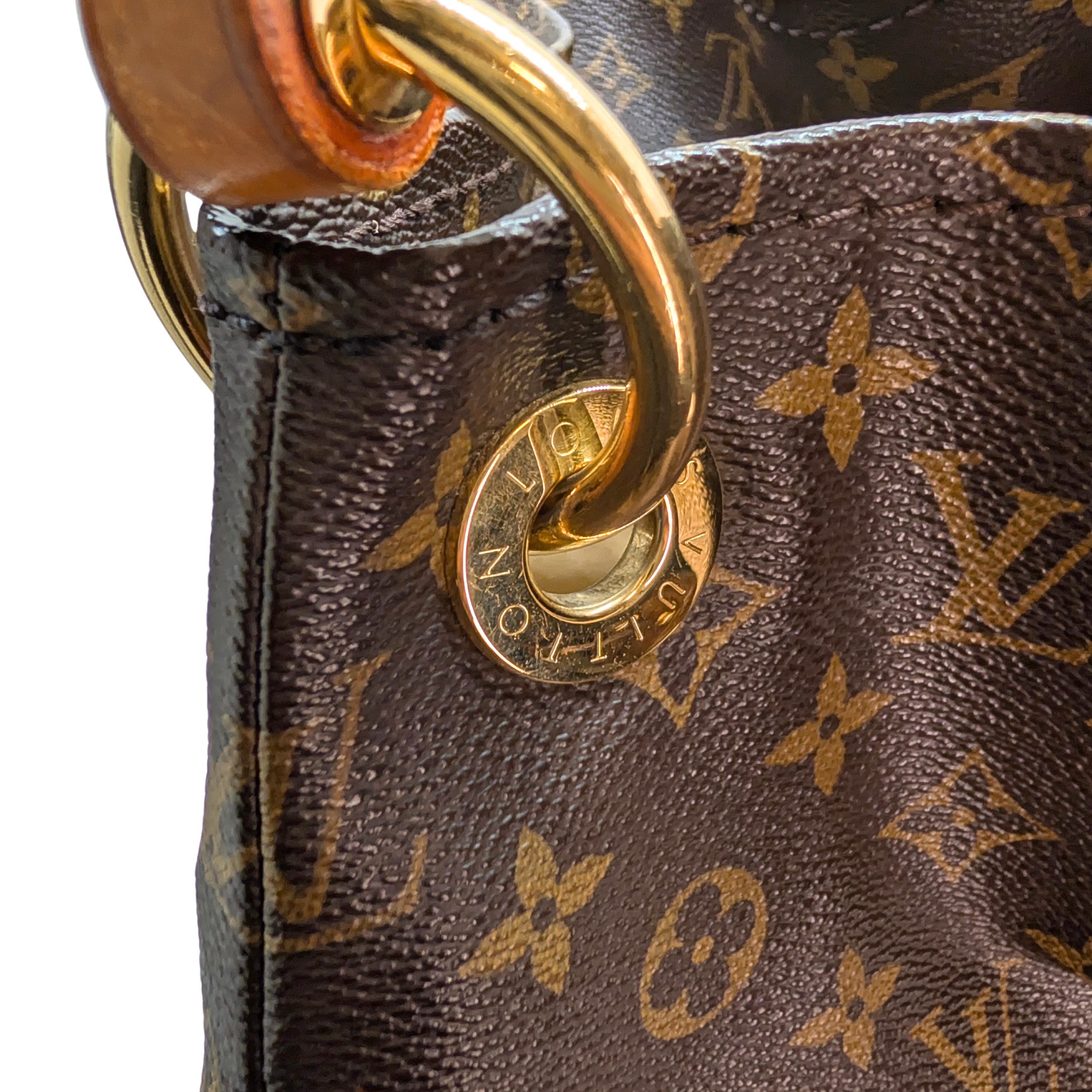 Louis Vuitton Artsy GM Monogram Shoulder Bag