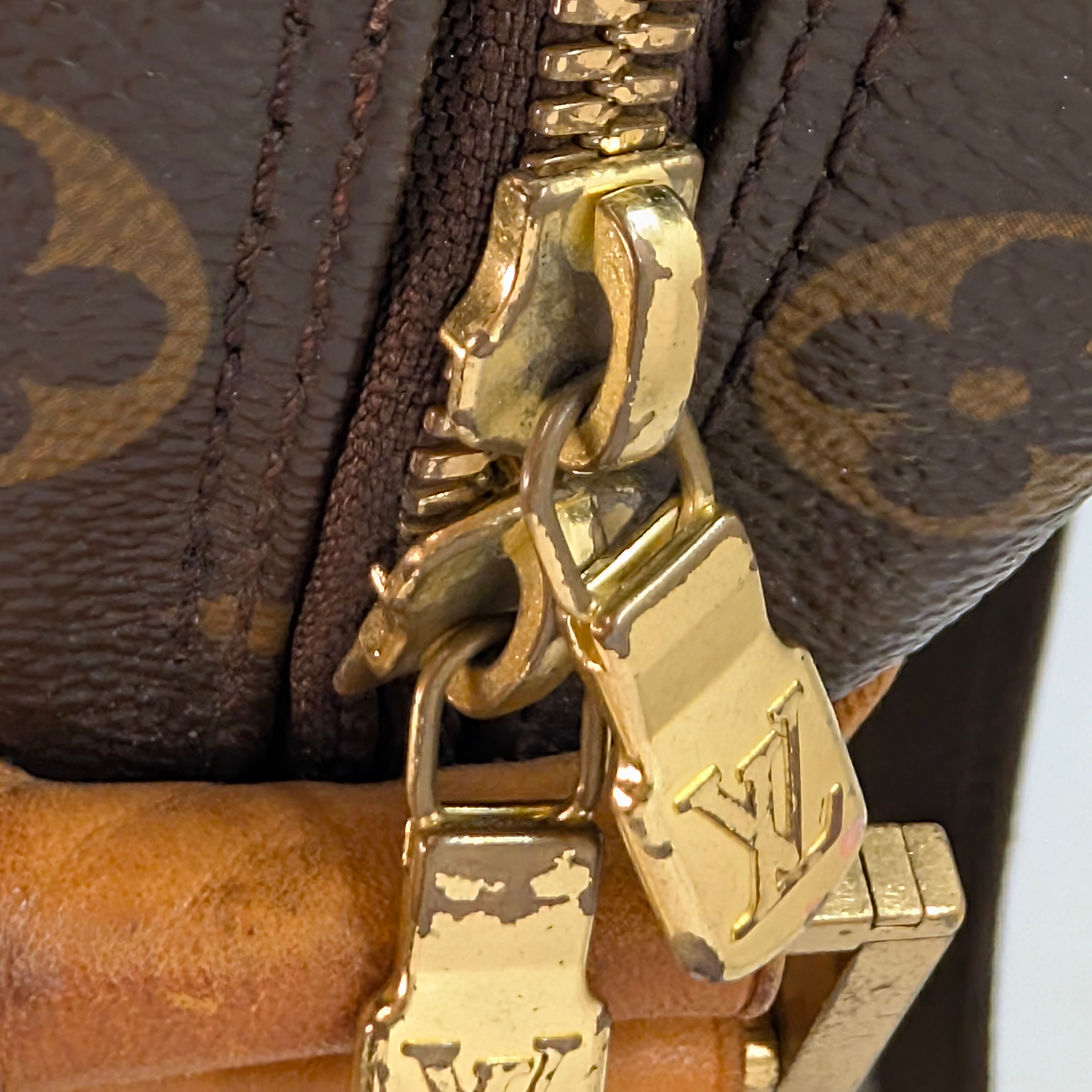 Louis Vuitton Sac Bosphore Messenger Monogram Bag