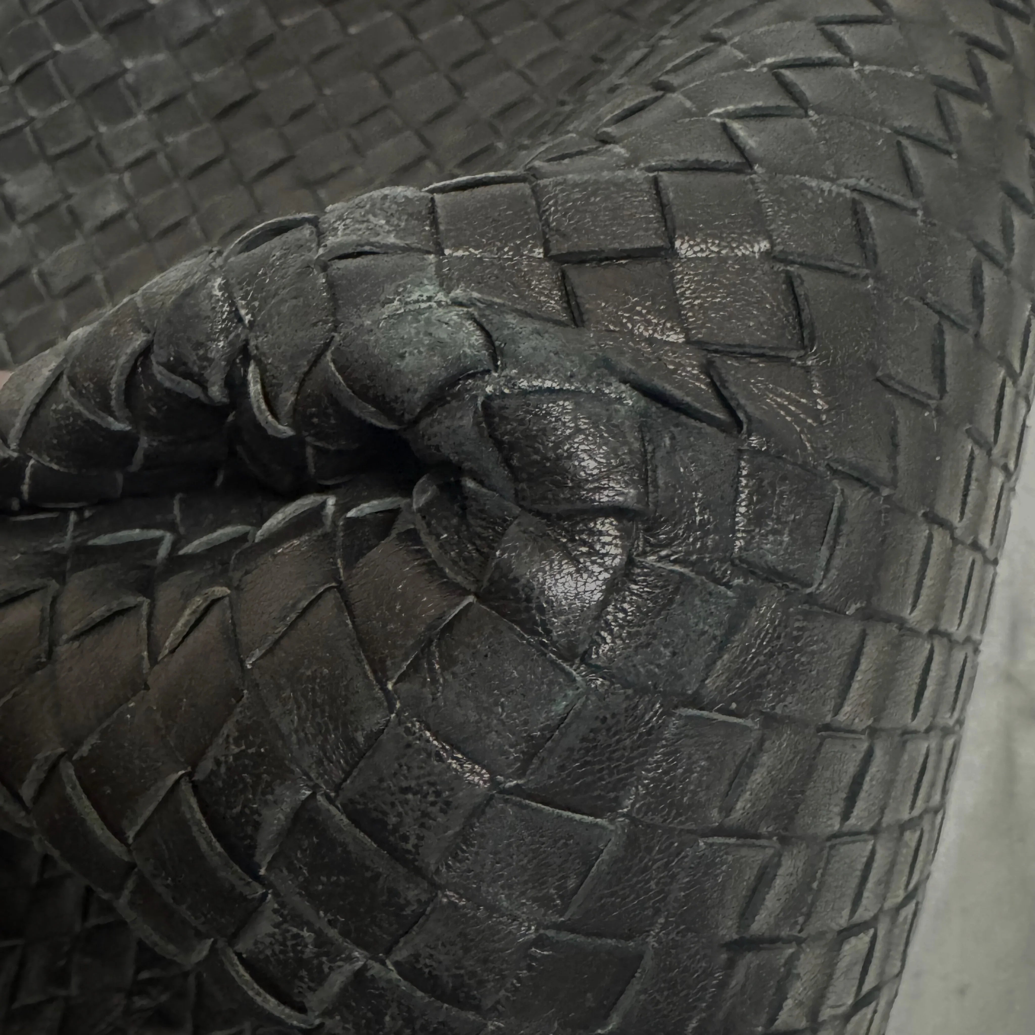 Bottega Veneta intrecciato Bag Black - Lost Designer