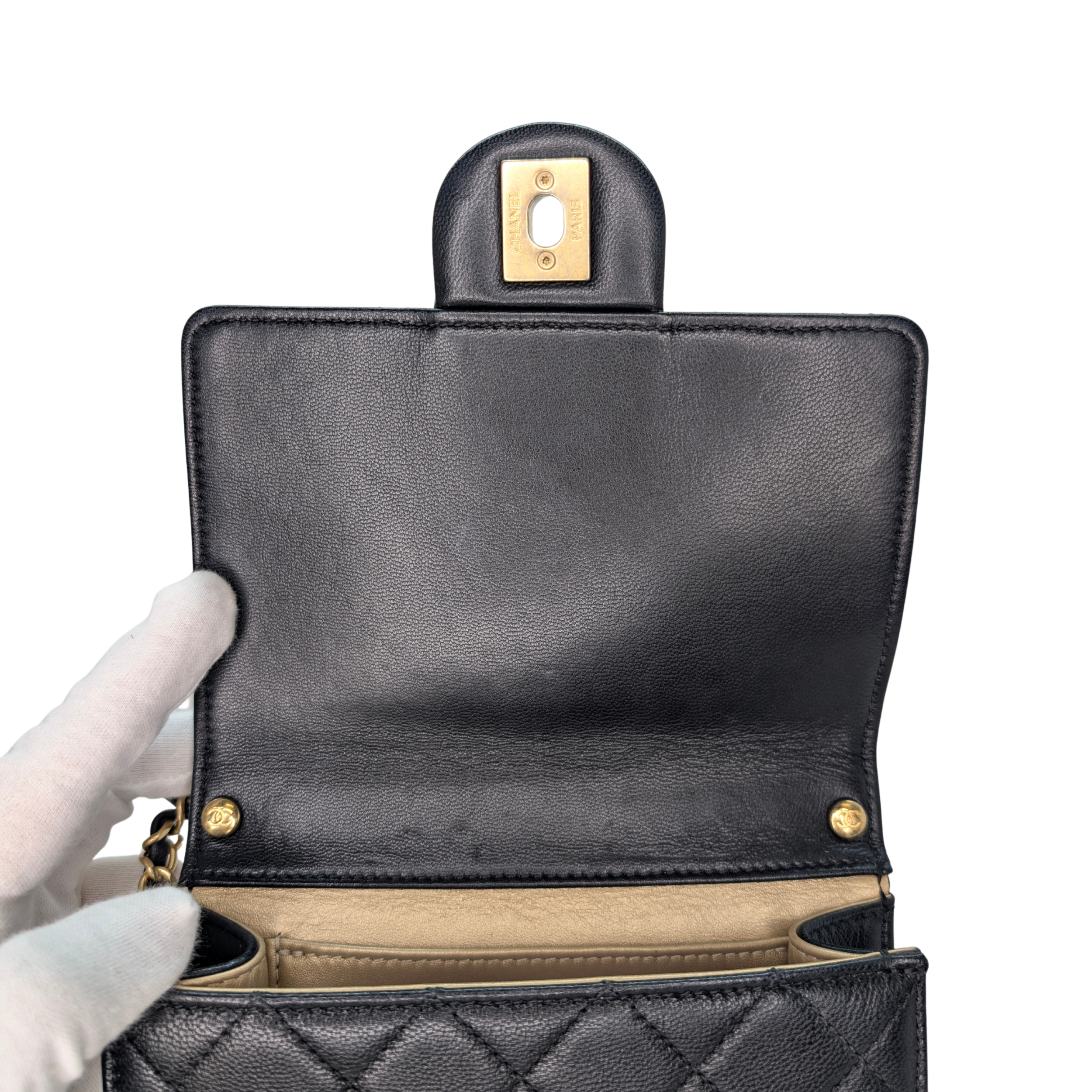 Chanel Chic Pearls Flap Bag Black