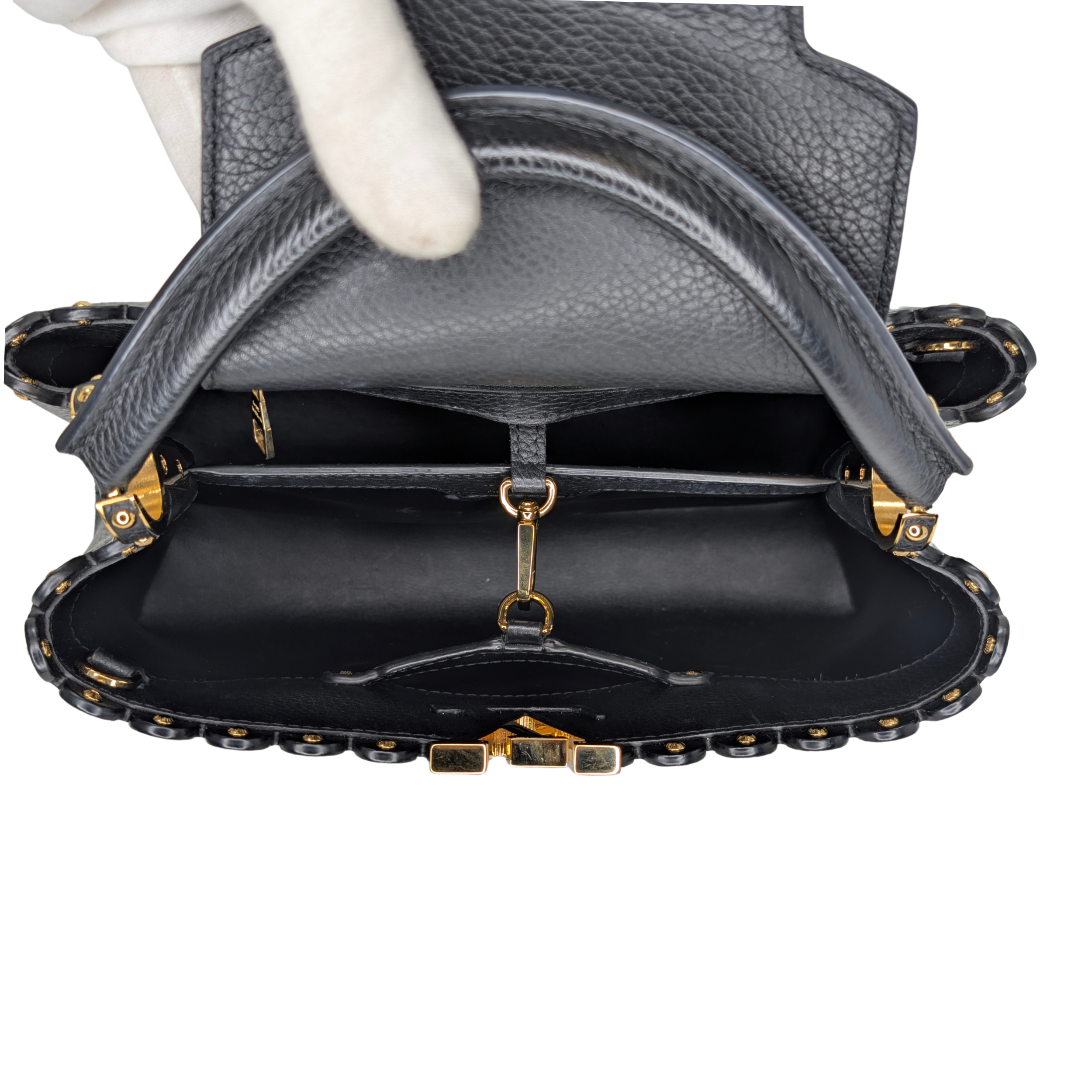 Louis Vuitton Capucine Pm Shoulder Handbag Taurillon Leather Black