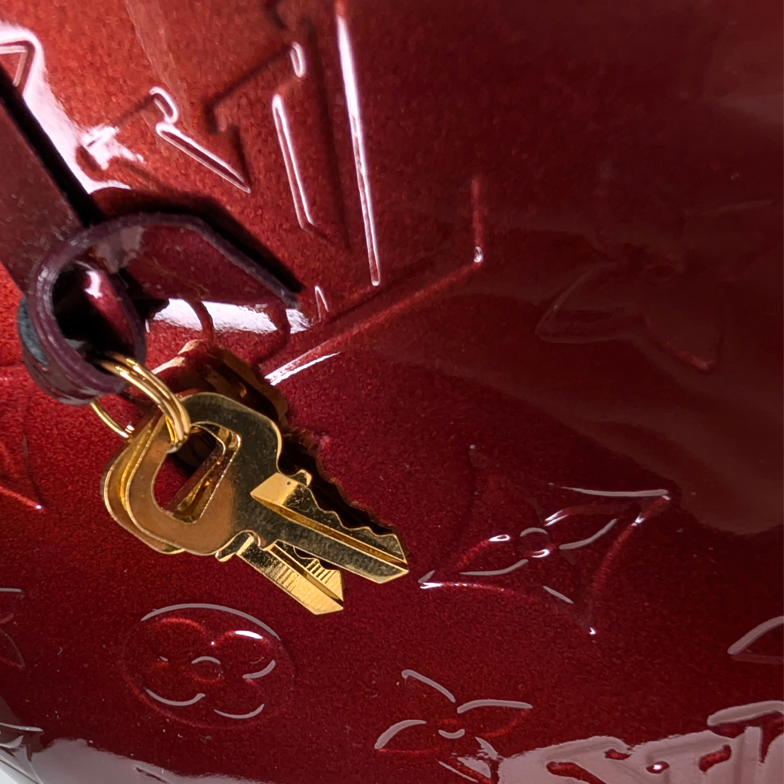Louis Vuitton Alma GM Monogram Vernis Amarante