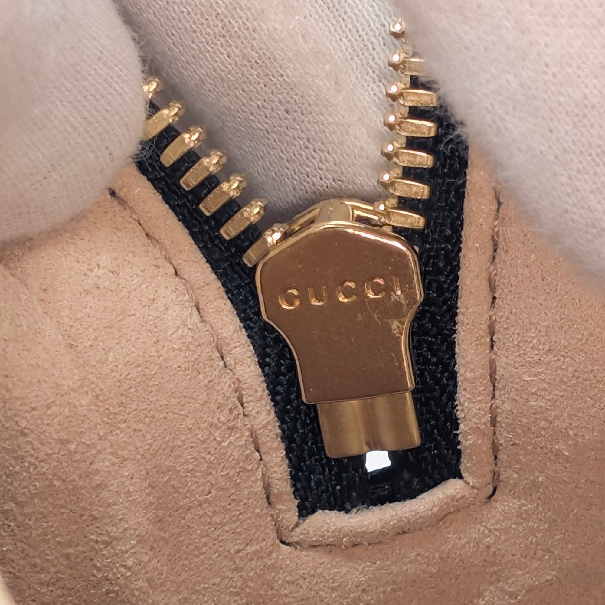 Gucci GG Supreme Bees Backpack Beige
