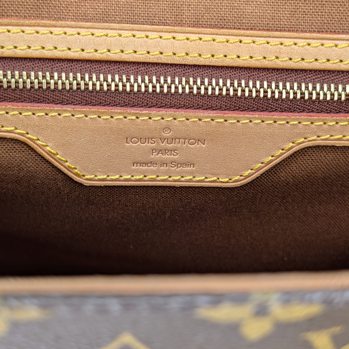 Louis Vuitton Abbesses Messenger Bag