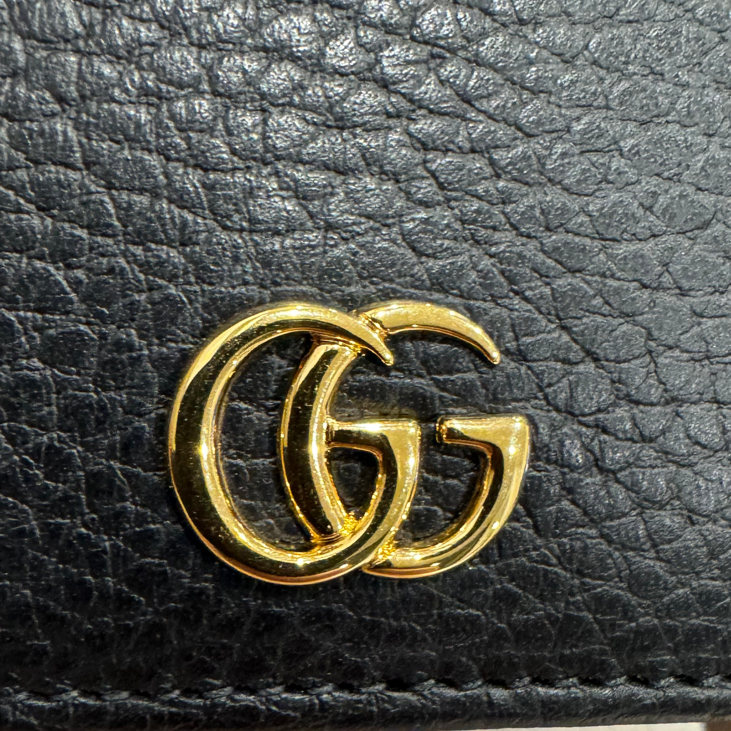 Gucci GG Marmont wallet on Chain Black