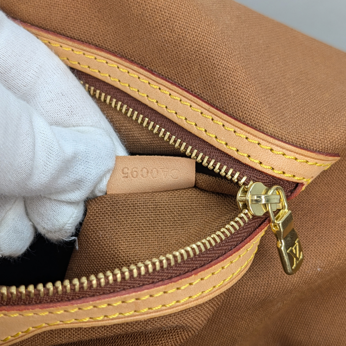 Louis Vuitton Abbesses Messenger Bag