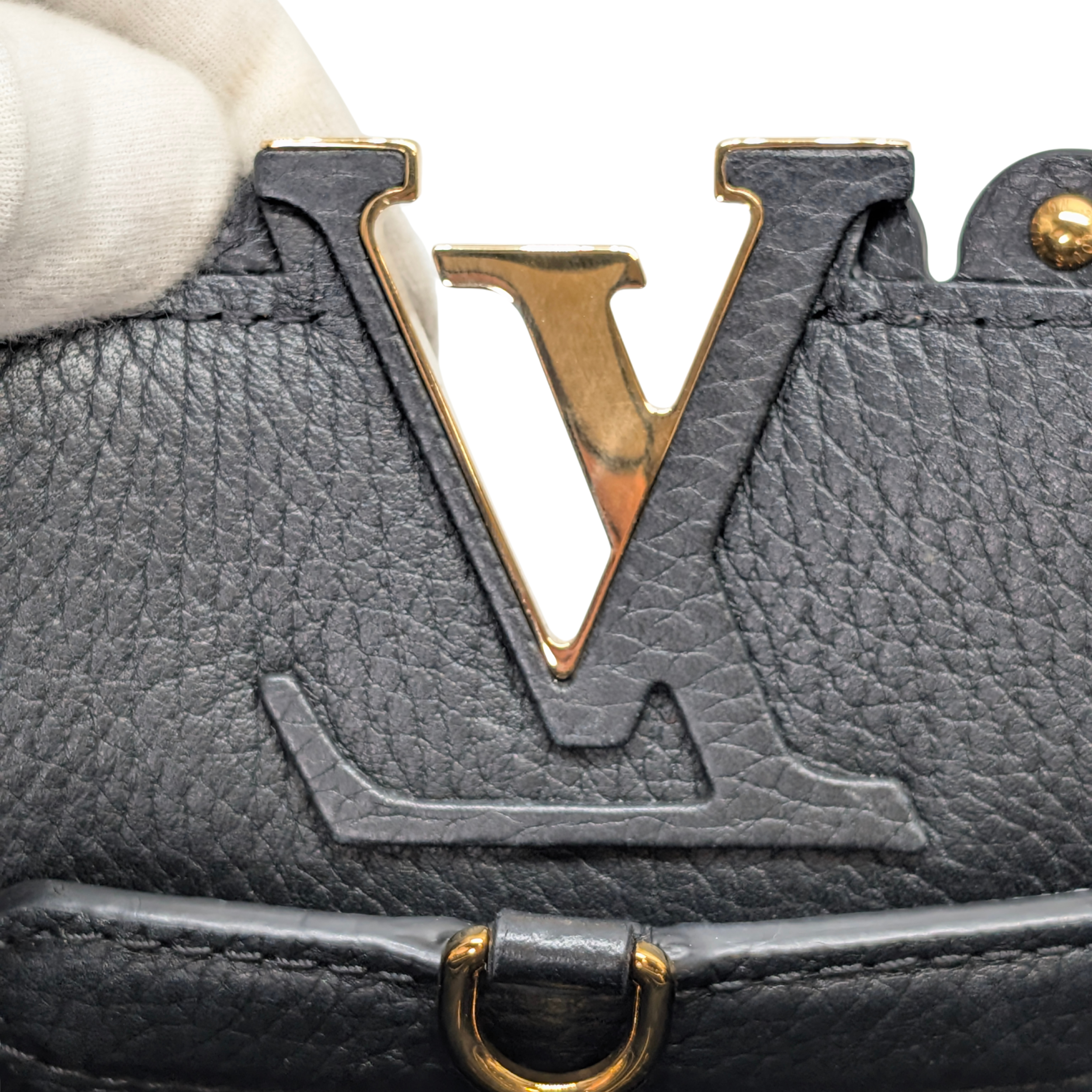 Louis Vuitton Capucine Pm Shoulder Handbag Taurillon Leather Black