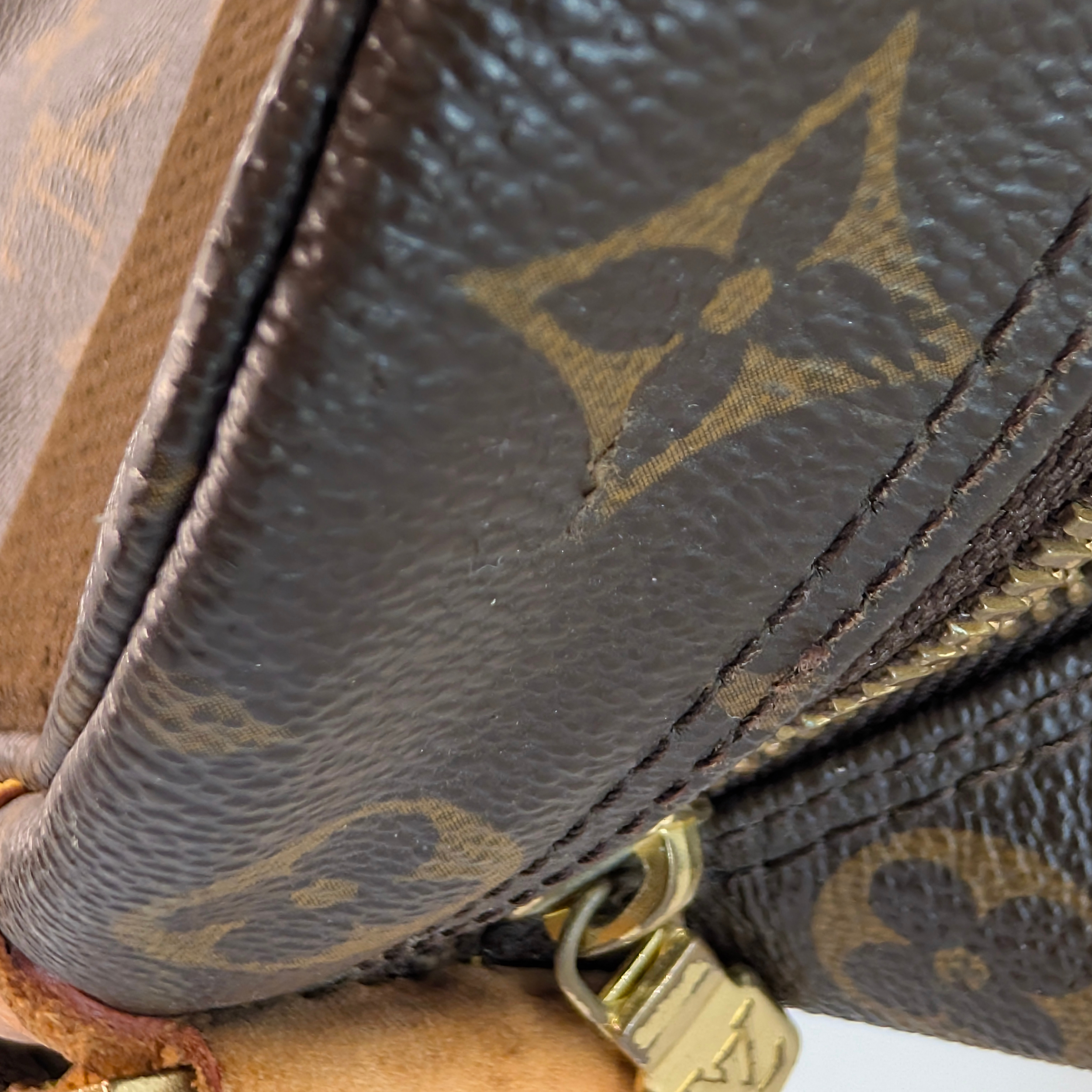 Louis Vuitton Sac Bosphore Messenger Monogram Bag