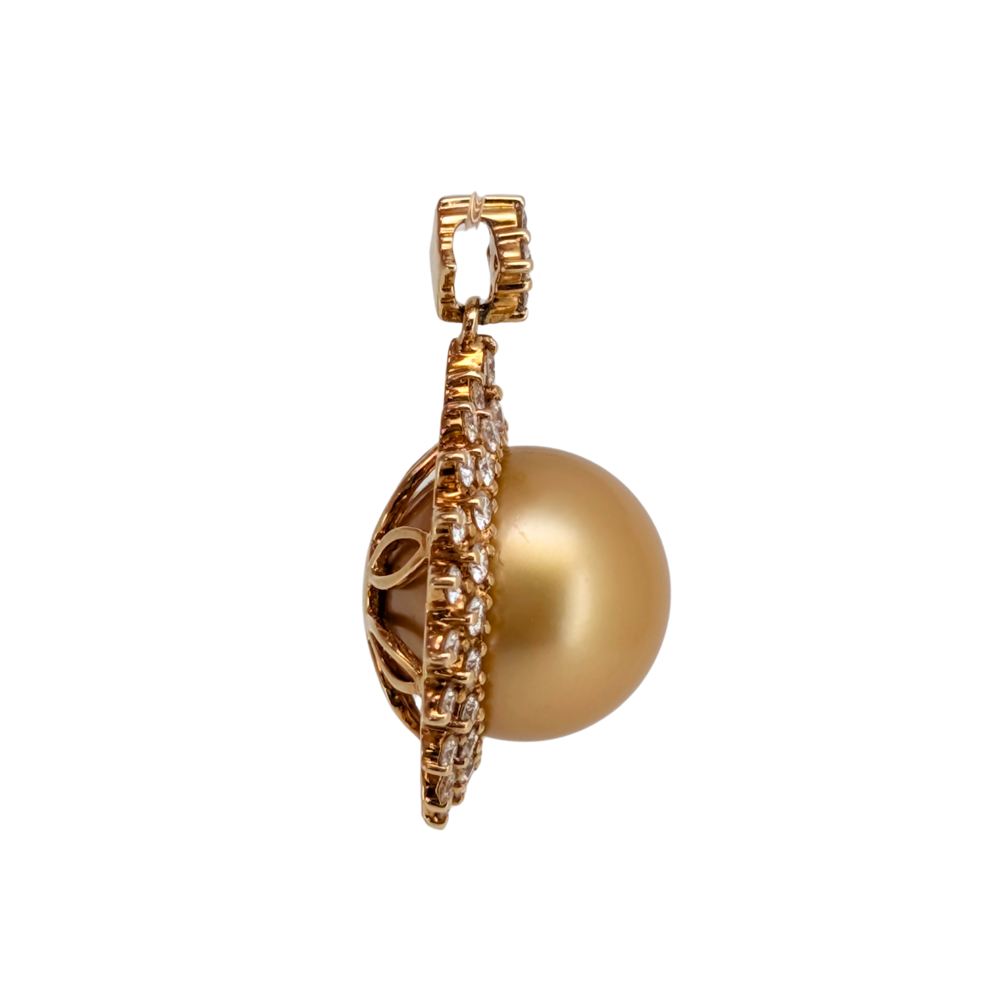 0.80Ct Natural Diamond South Sea Pearl Pendant In 18K Gold