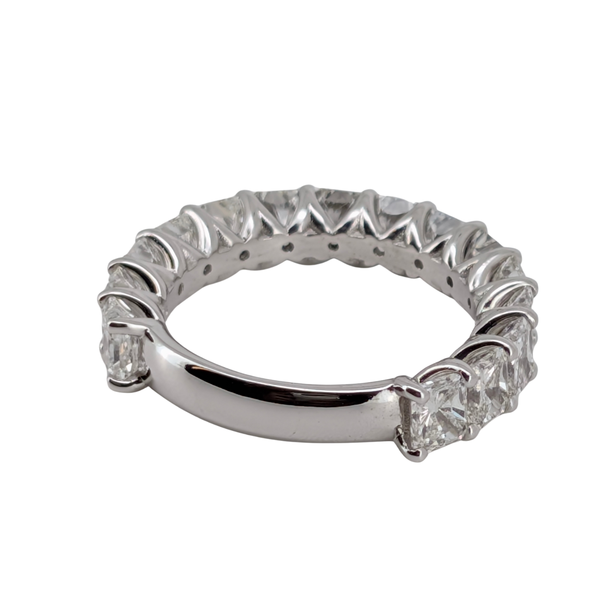 6.00ct Natural Diamond Radiant Cut Ring On 18K Gold