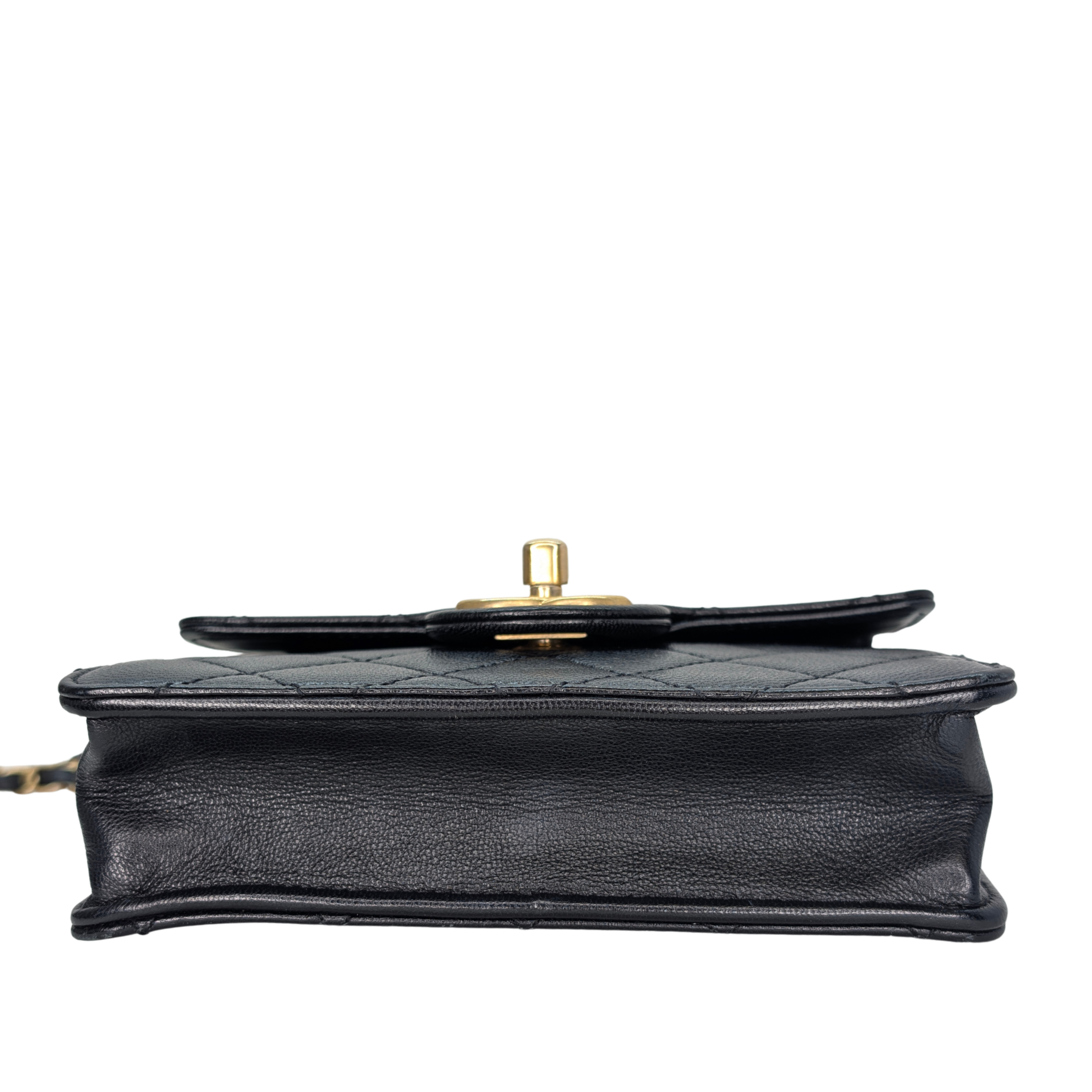 Chanel Chic Pearls Flap Bag Black