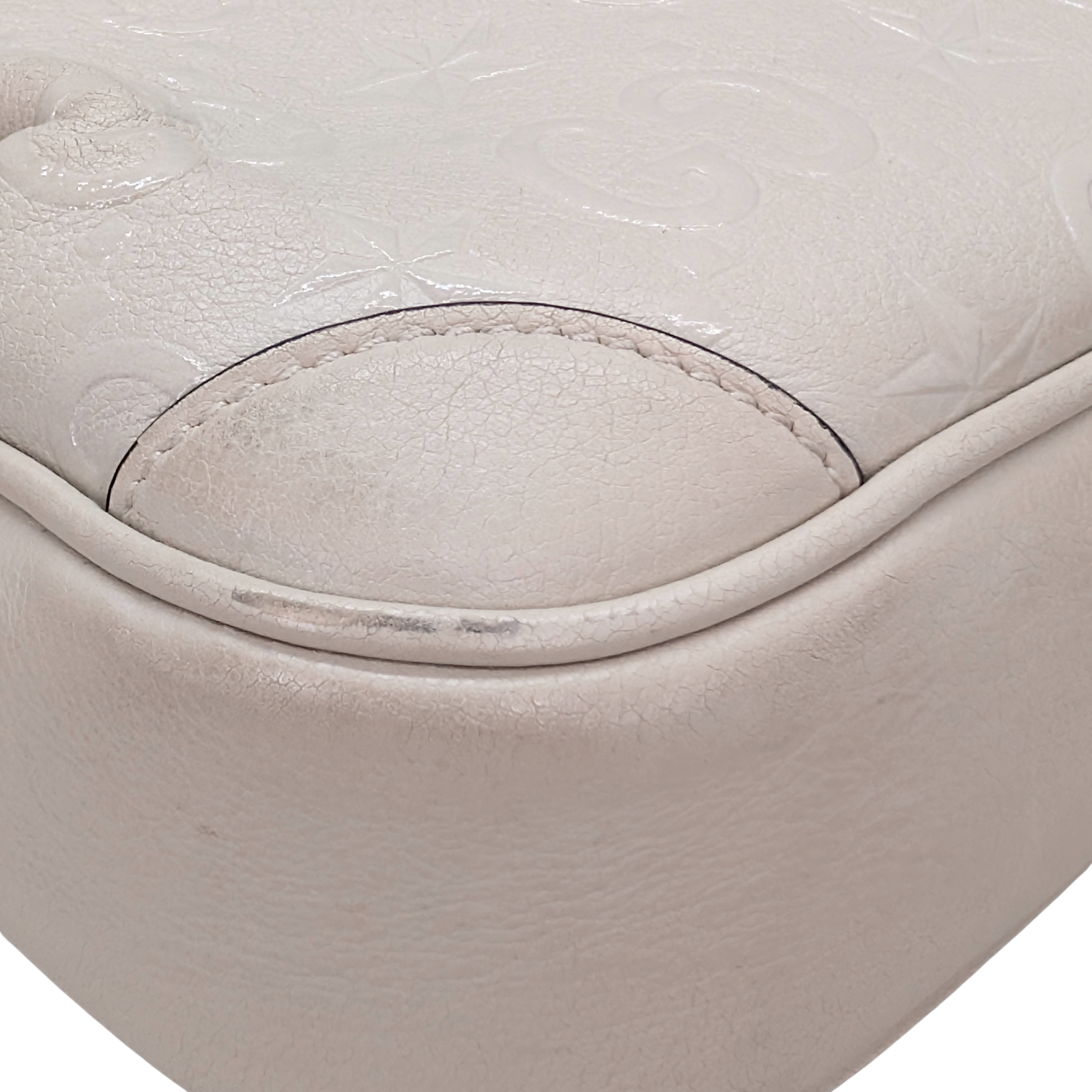 Gucci White GG Star Leather Camera Shoulder Bag