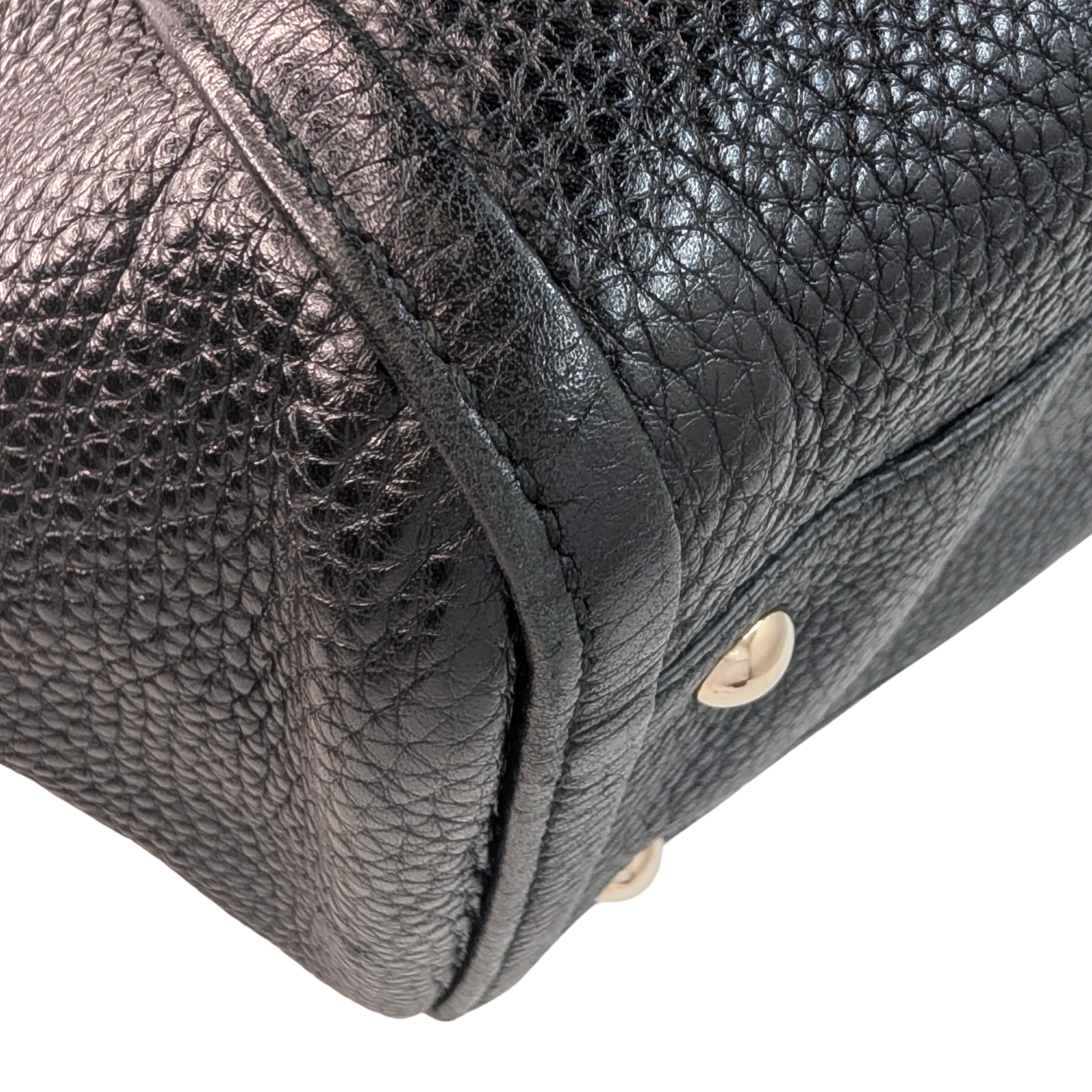 Gucci Soho Pebbled Leather GG Tassel Bag Black
