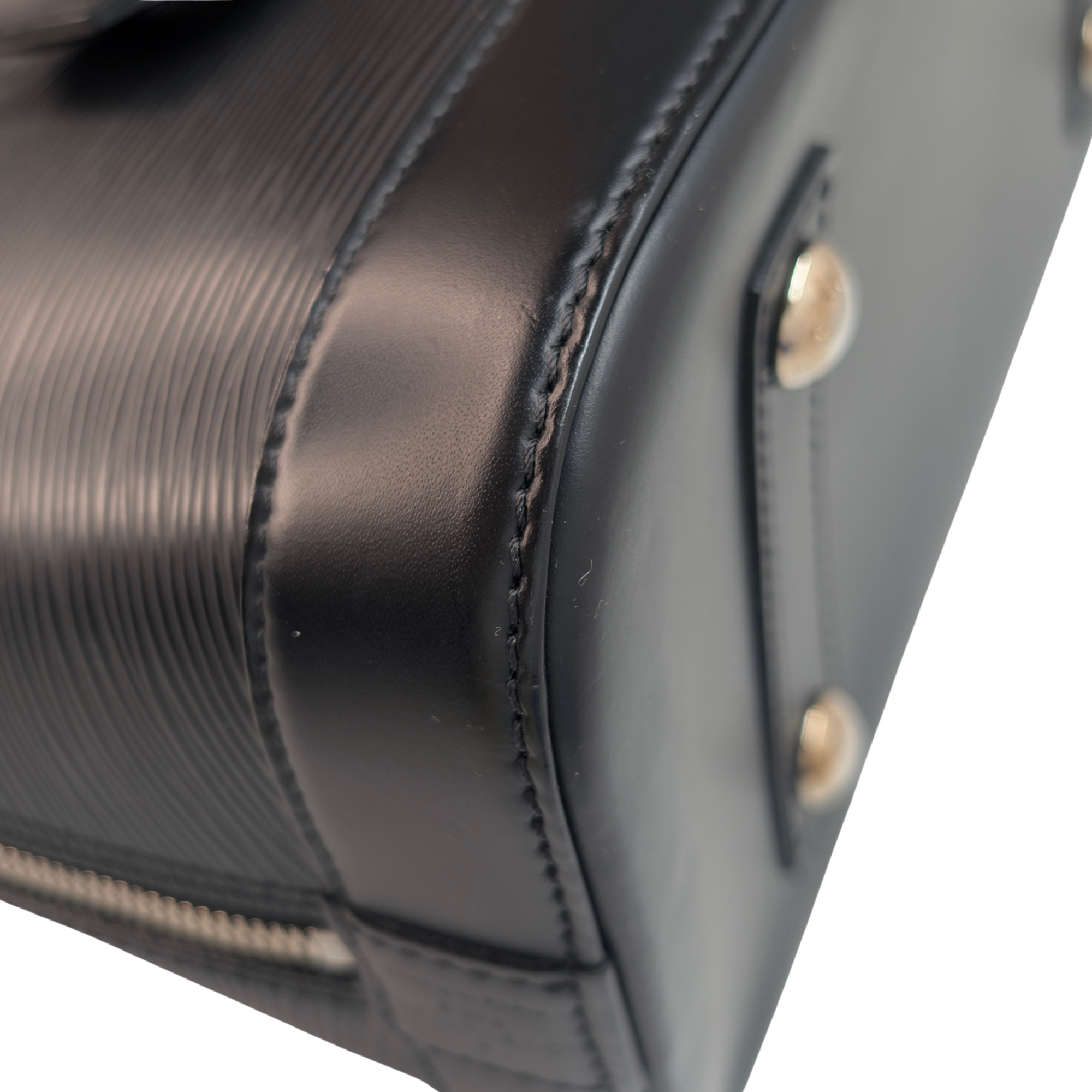 Louis Vuitton Alma MM Handbag Epi Leather Black