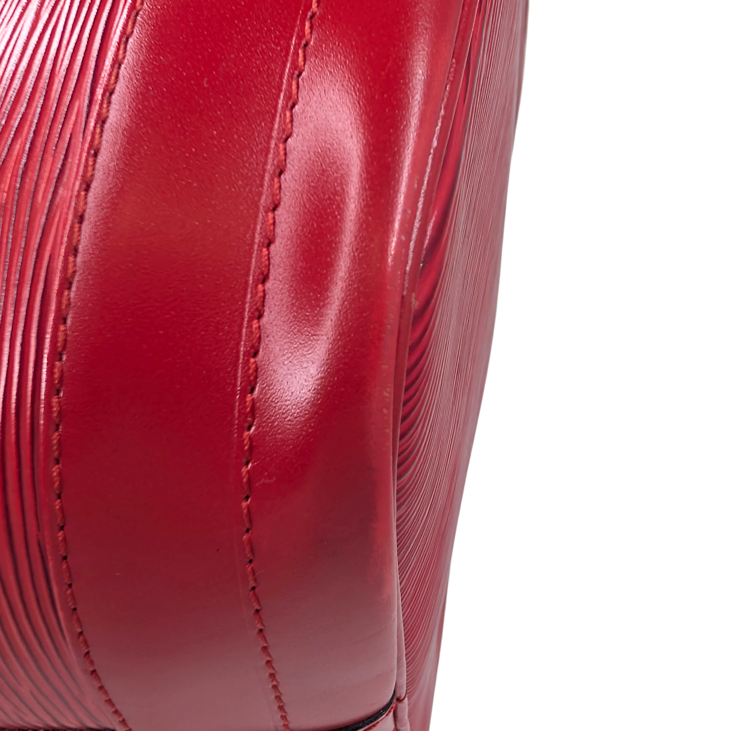 Louis Vuitton Epi Noe GM Bucket Bag Red