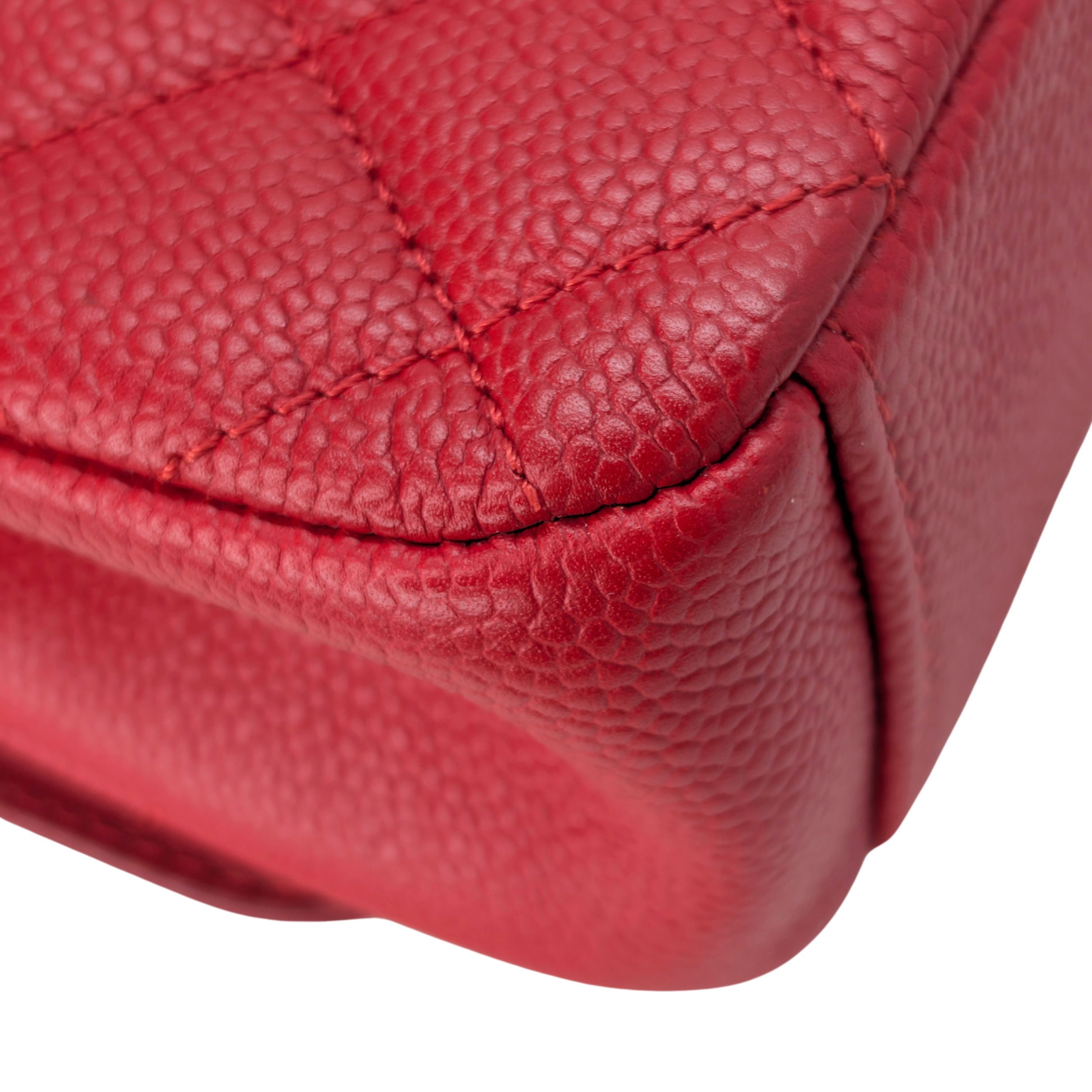 Chanel Medium CC Quilted Caviar Filigree Flap Bag Red