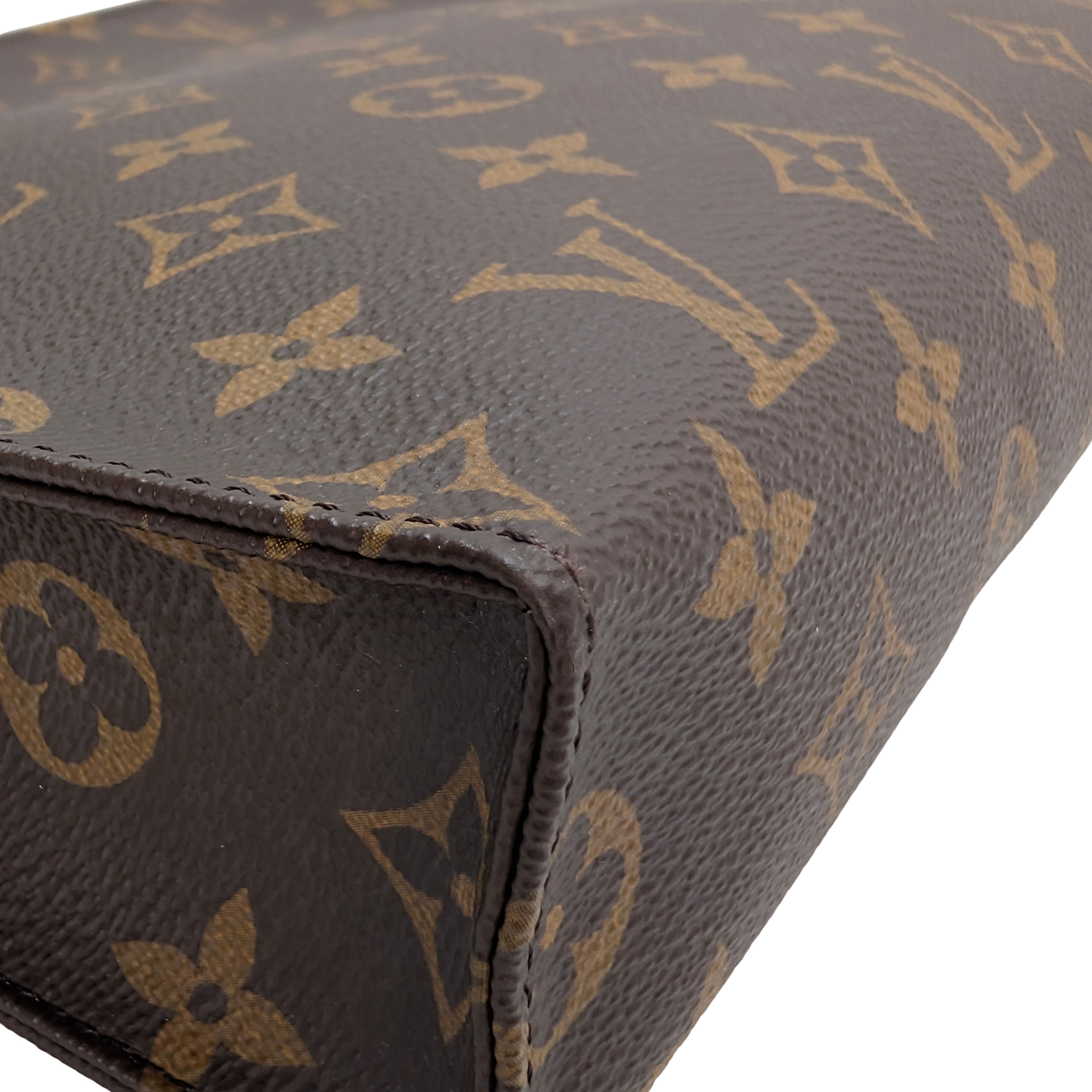 Louis Vuitton Monogram Canvas Toiletry Pouch Bag 26